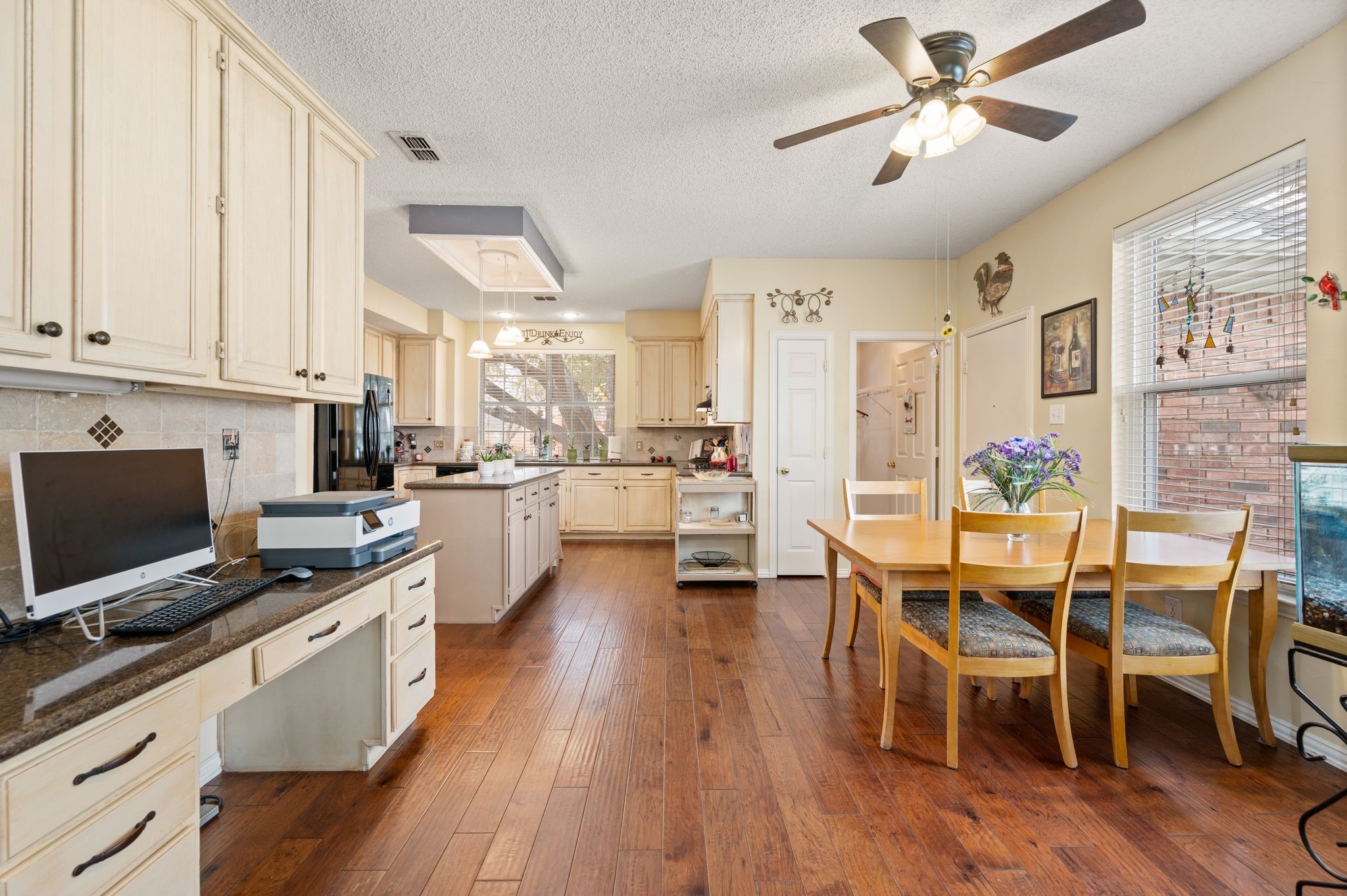2156 Sandell Drive