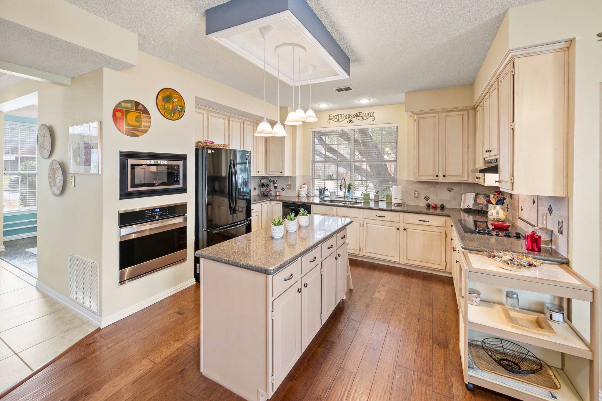2156 Sandell Drive