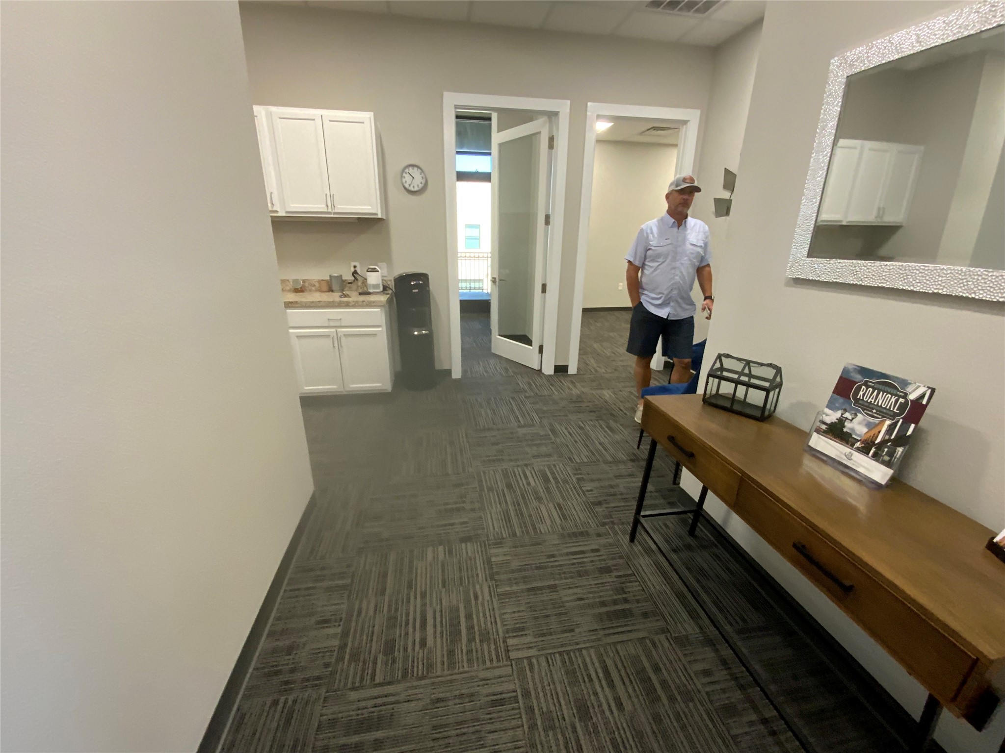 320 S Oak Street 212