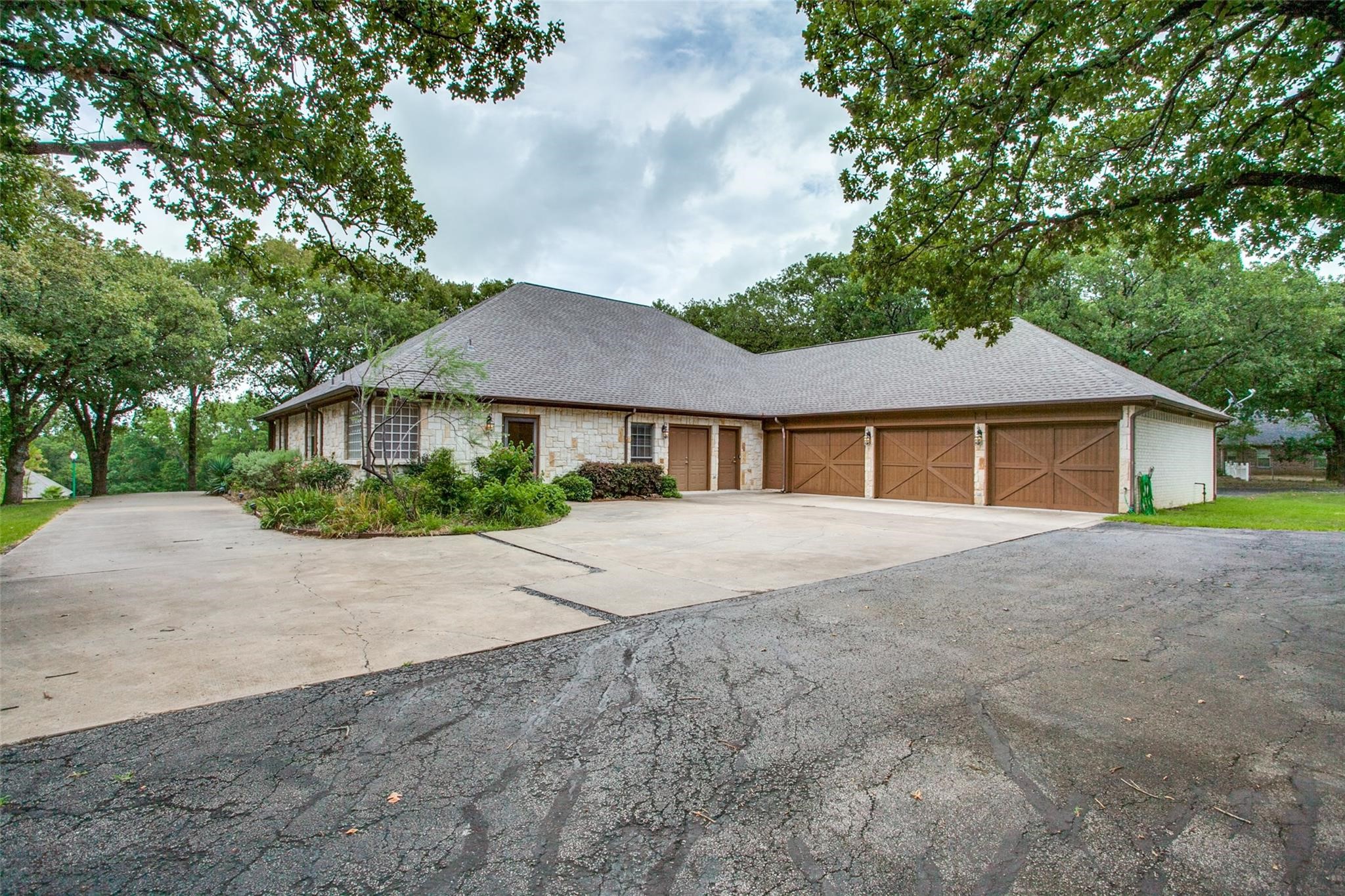 218 River Oaks Drive