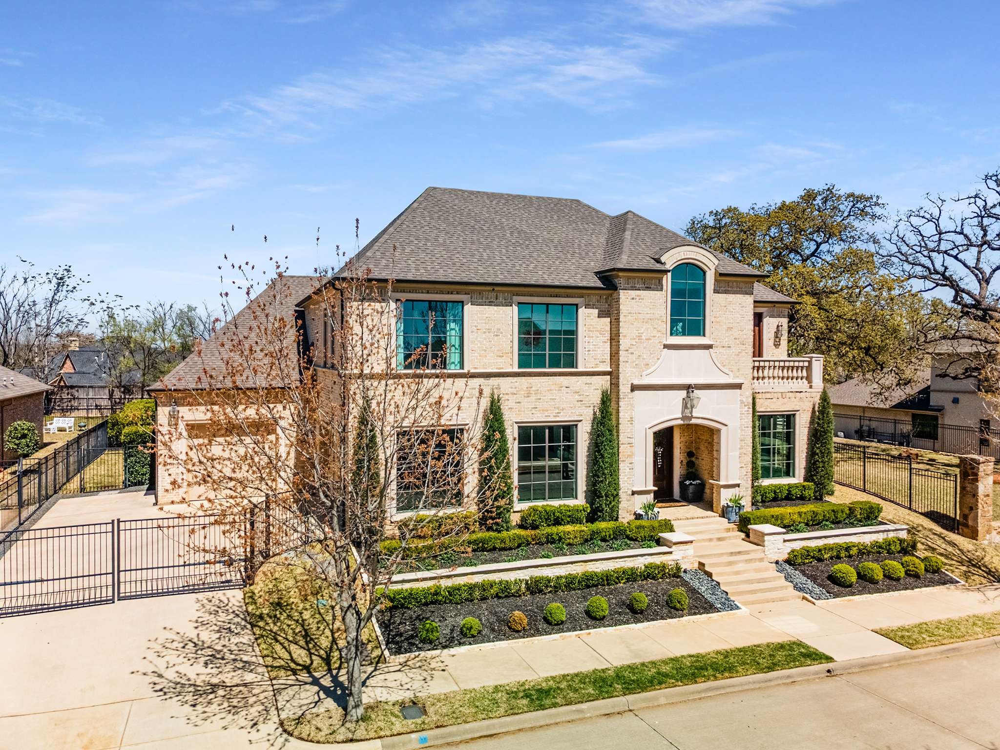 912 winding ridge Trail