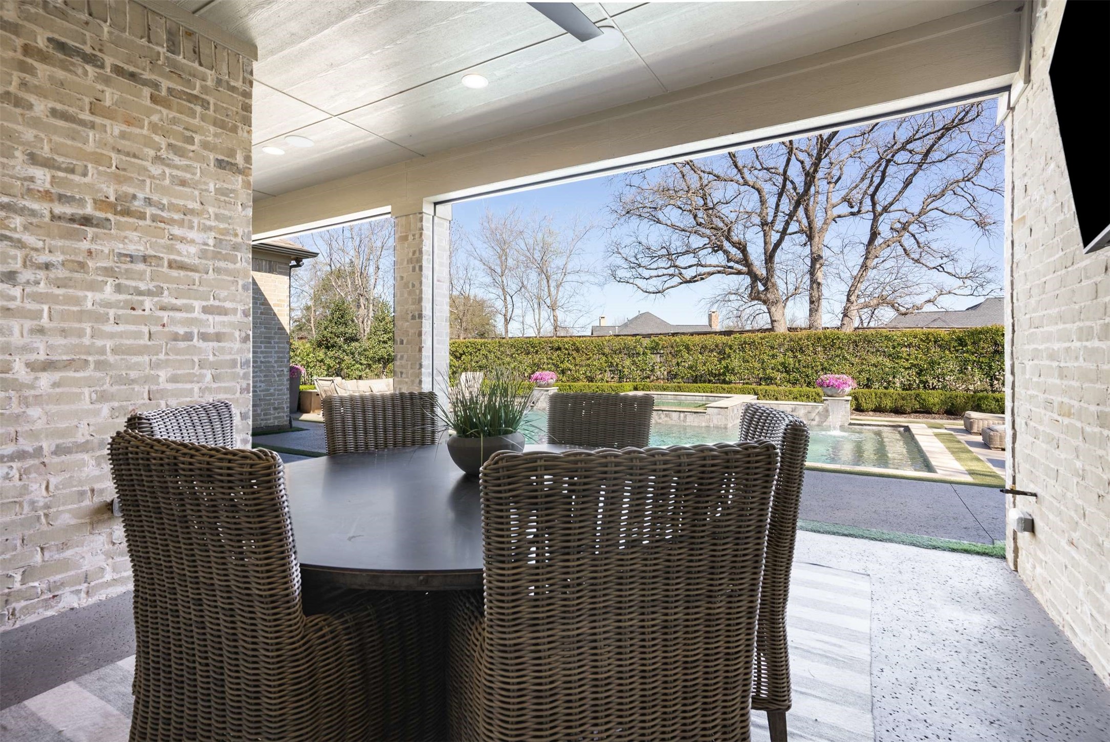 912 winding ridge Trail