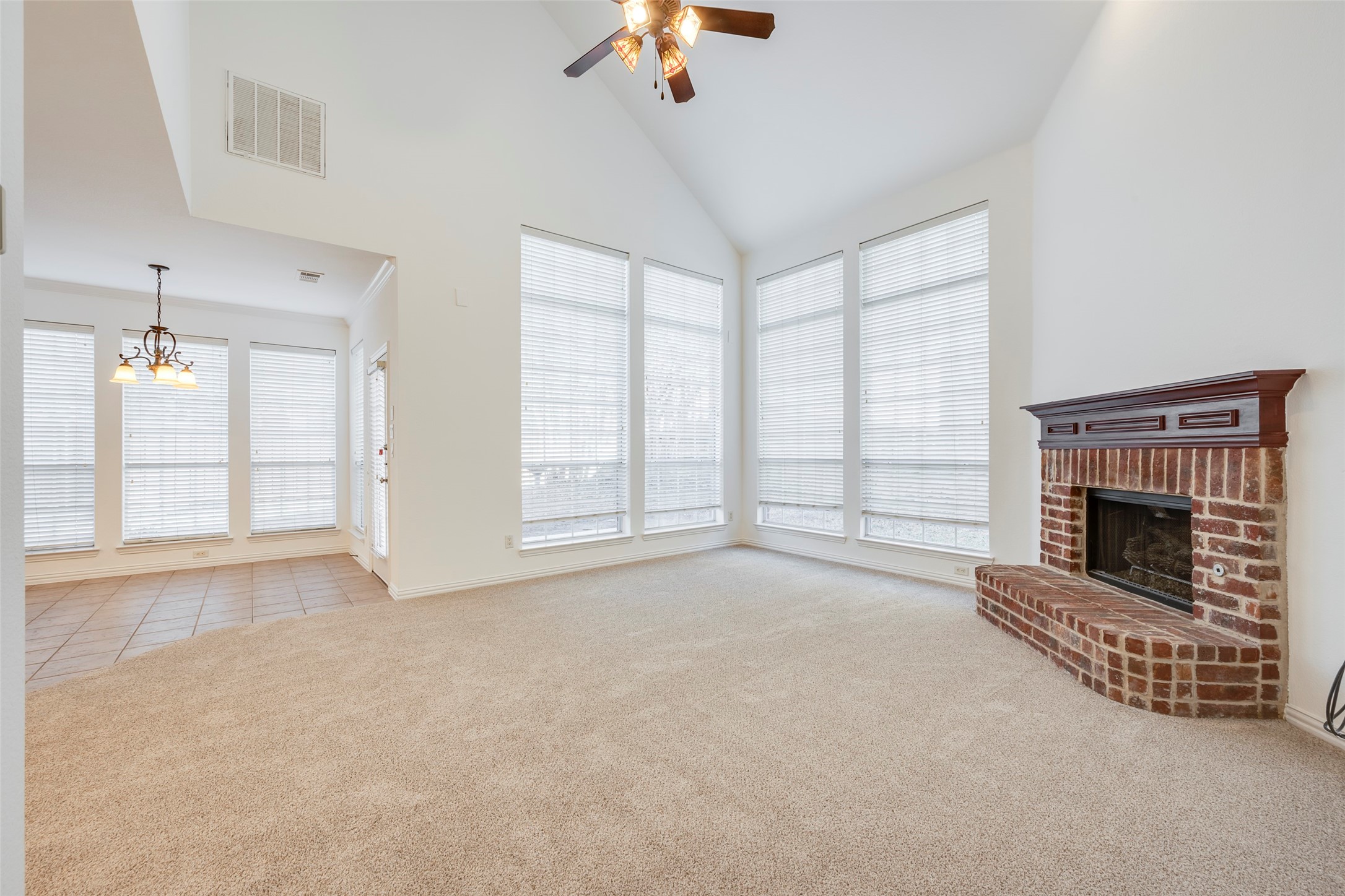 9132 Rose Court
