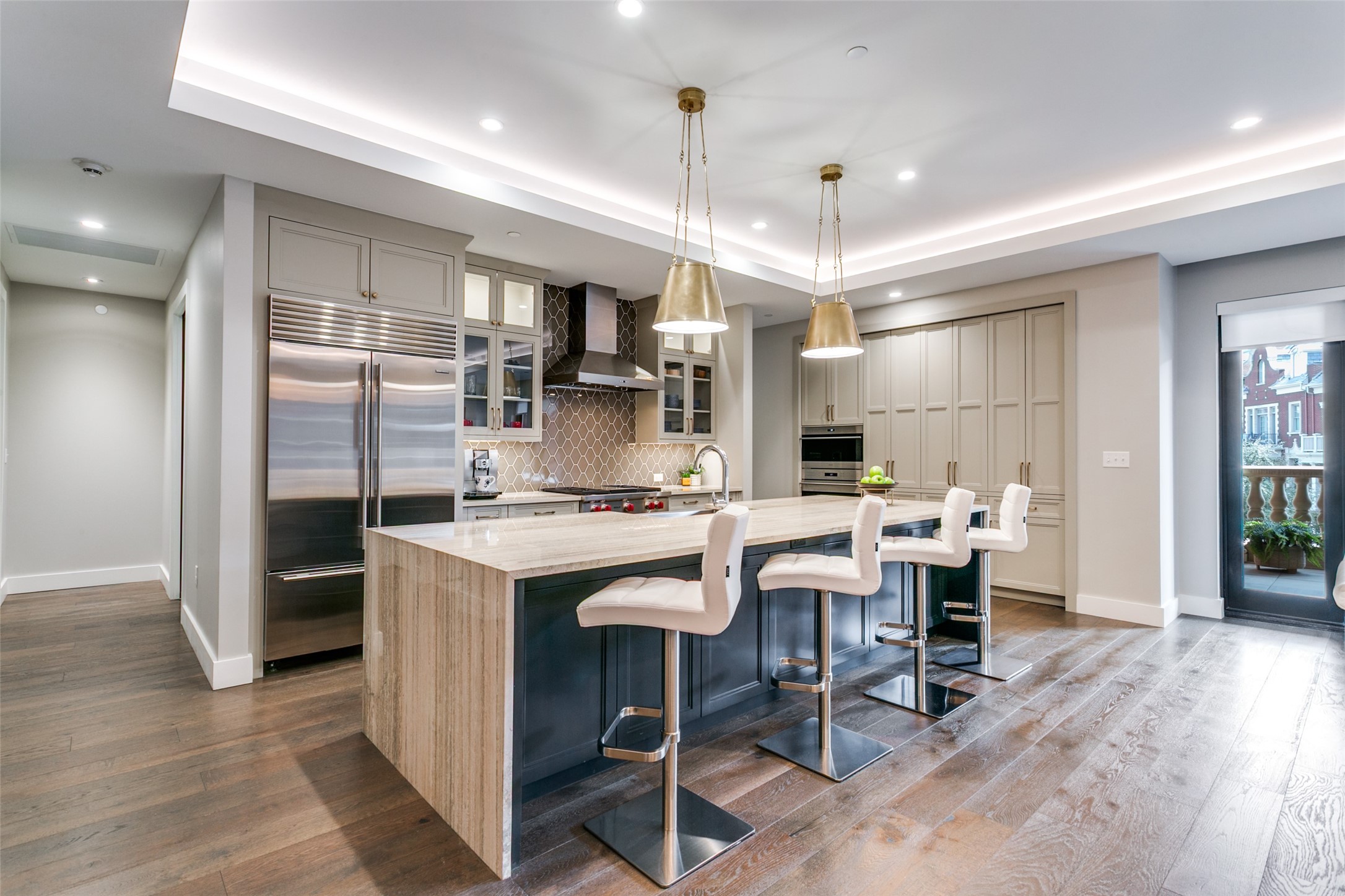 350 Central Avenue 206