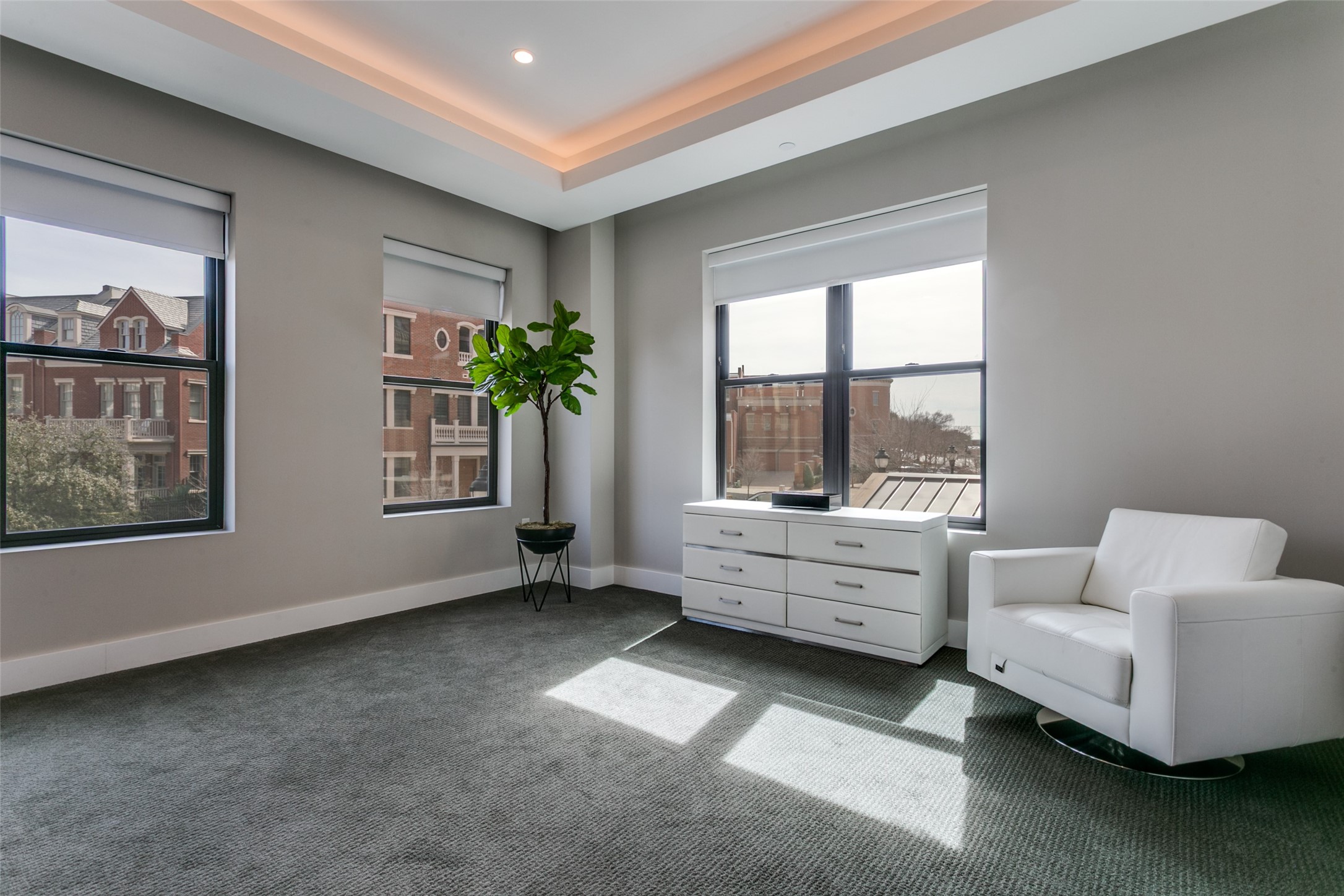 350 Central Avenue 206