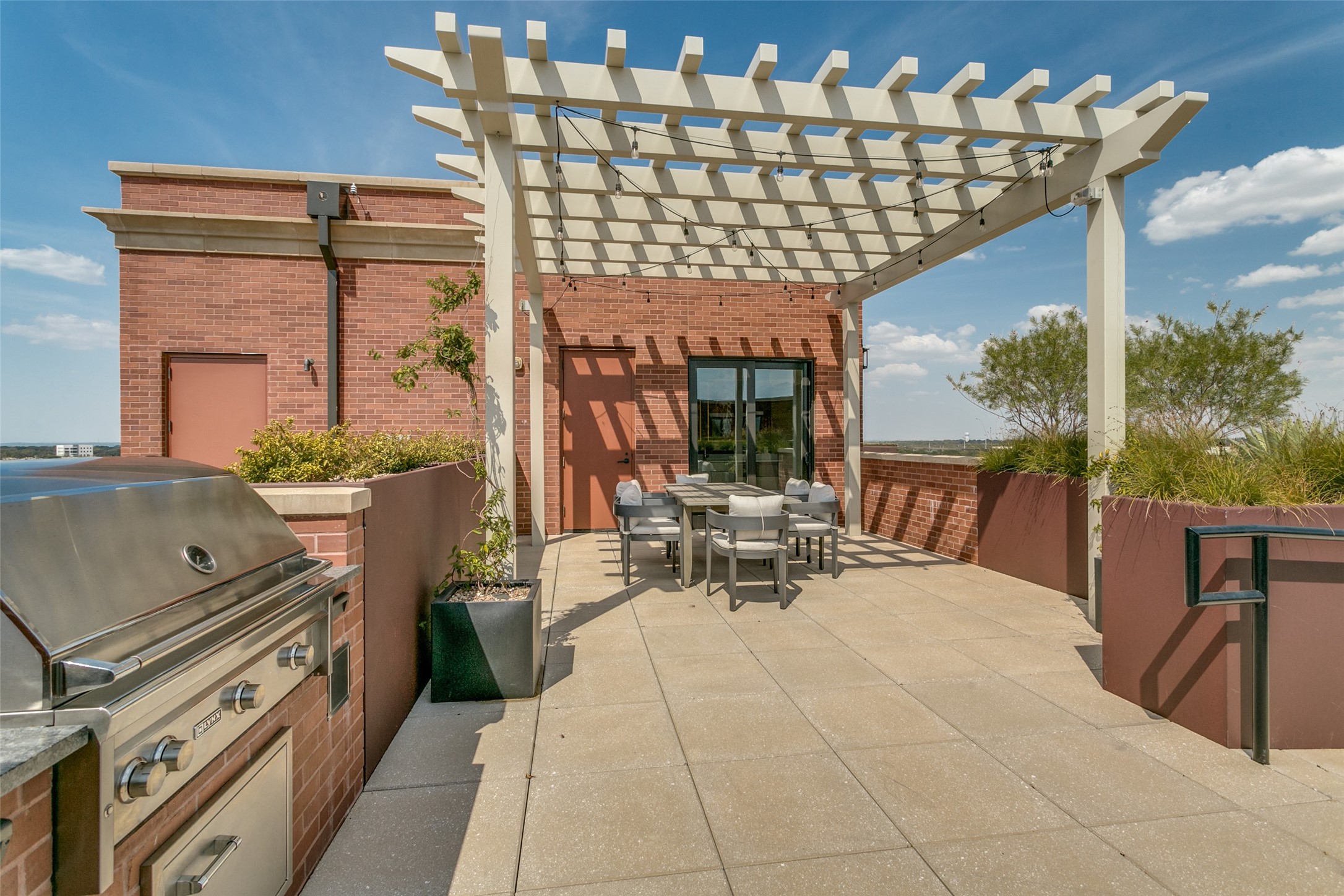 350 Central Avenue 206