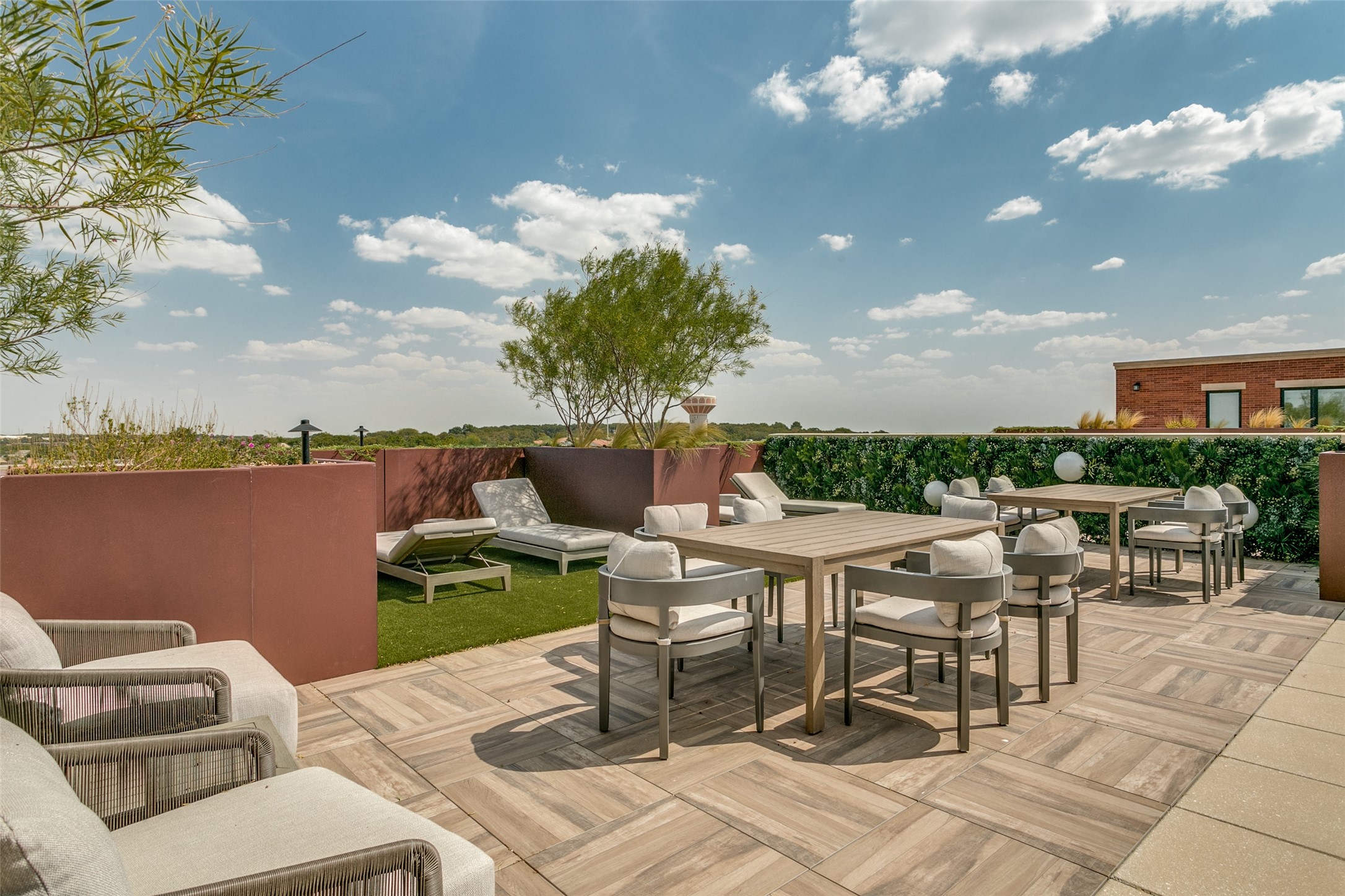 350 Central Avenue 206