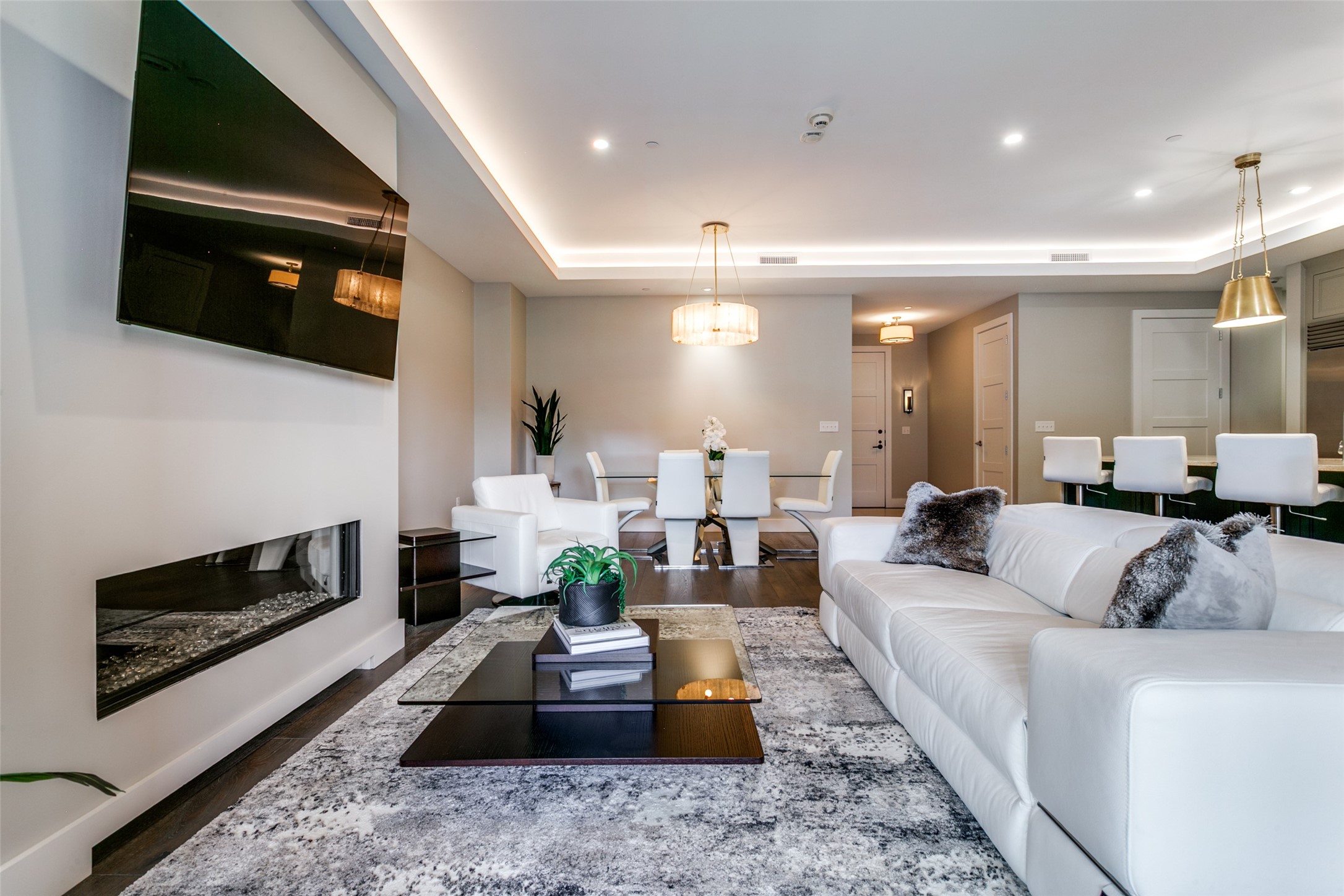 350 Central Avenue 206