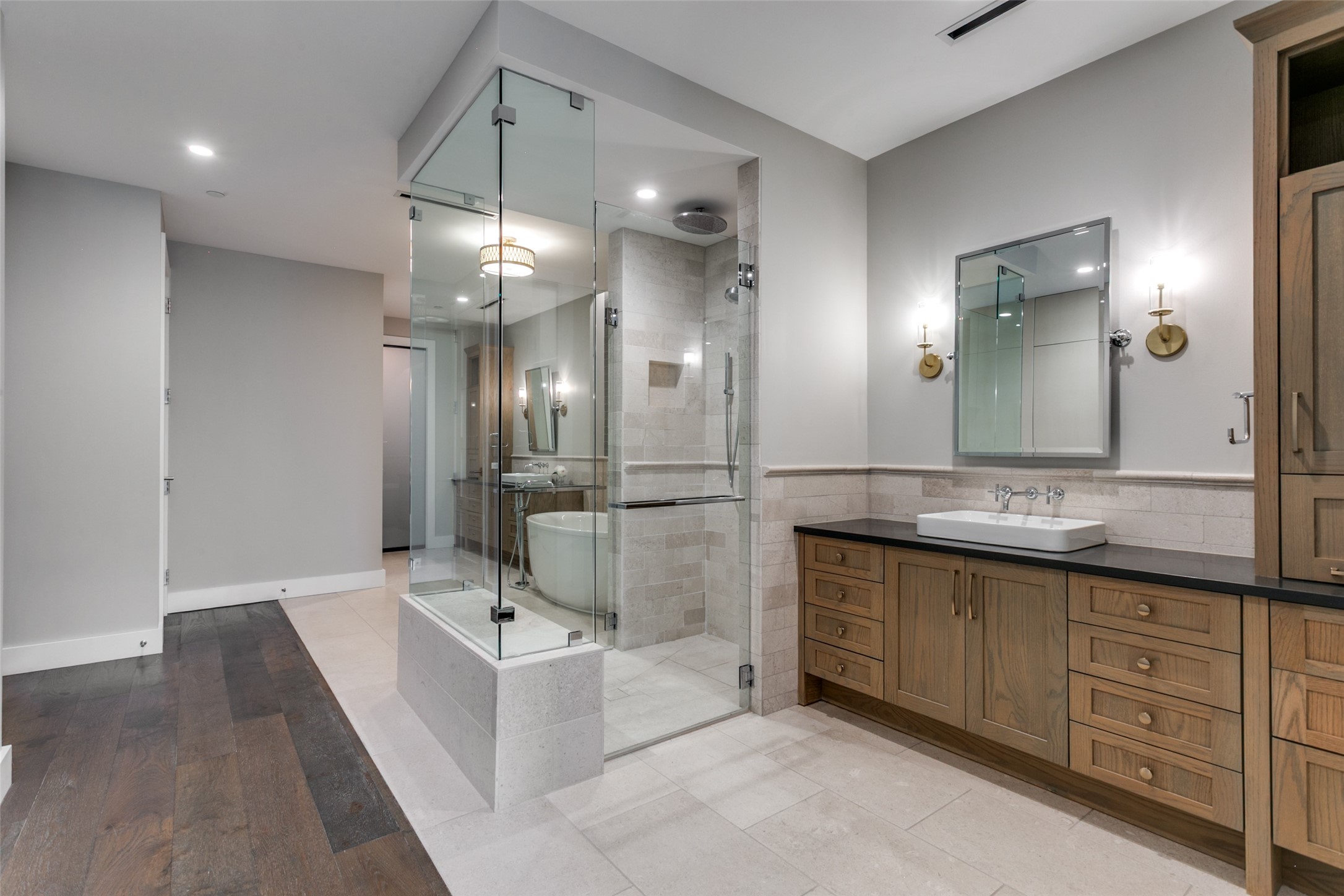 350 Central Avenue 206