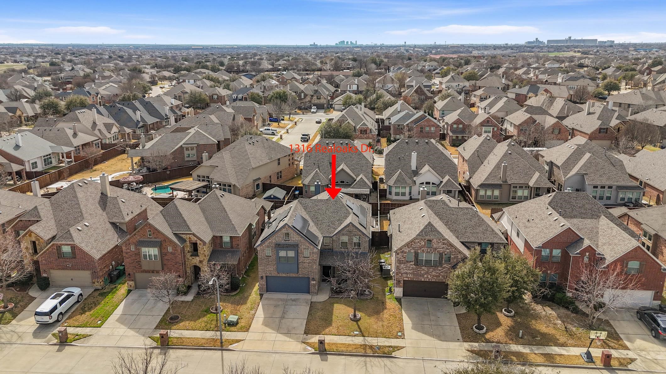 1316 Realoaks Drive