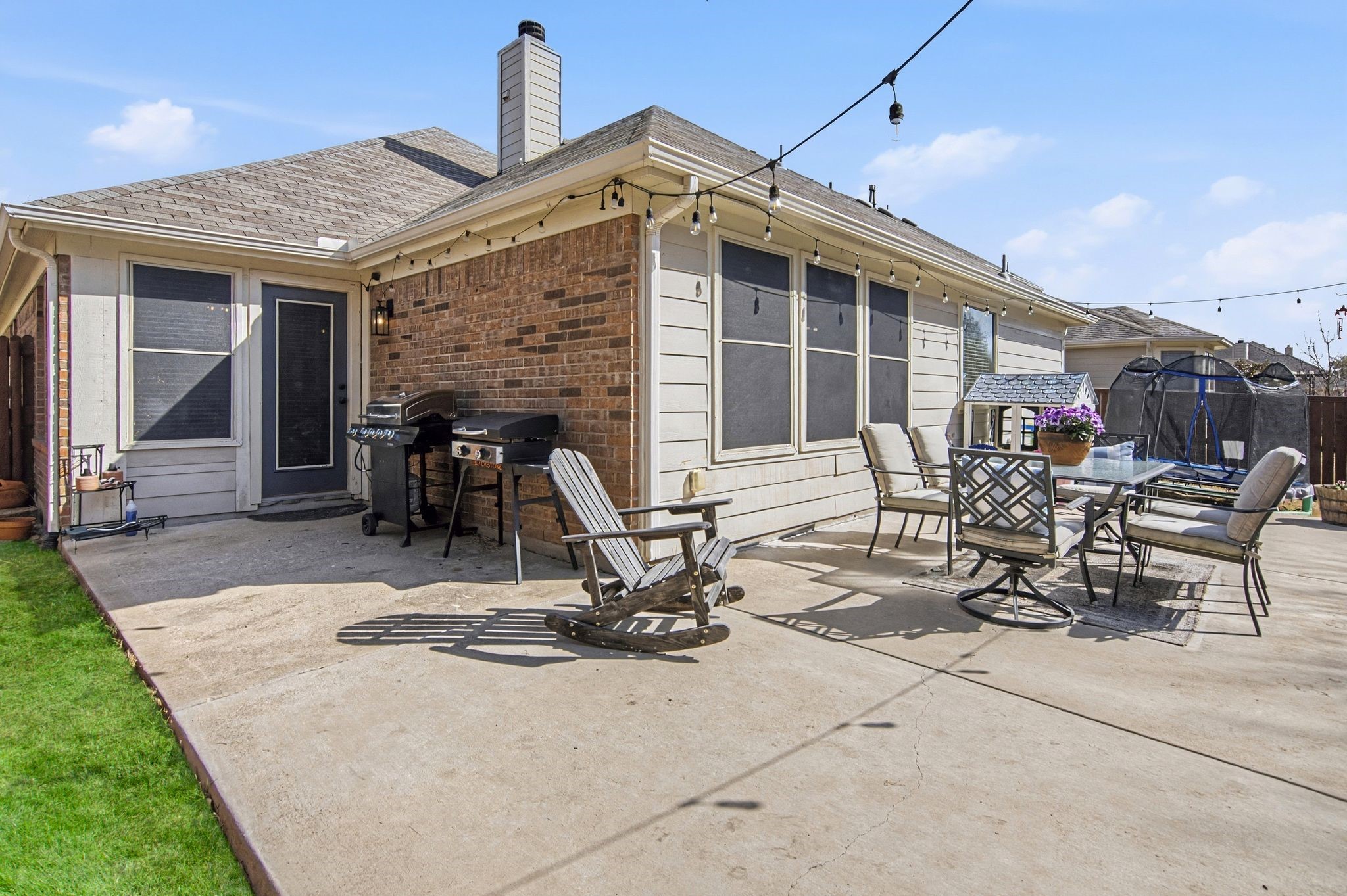 2749 Laurel Oak Drive