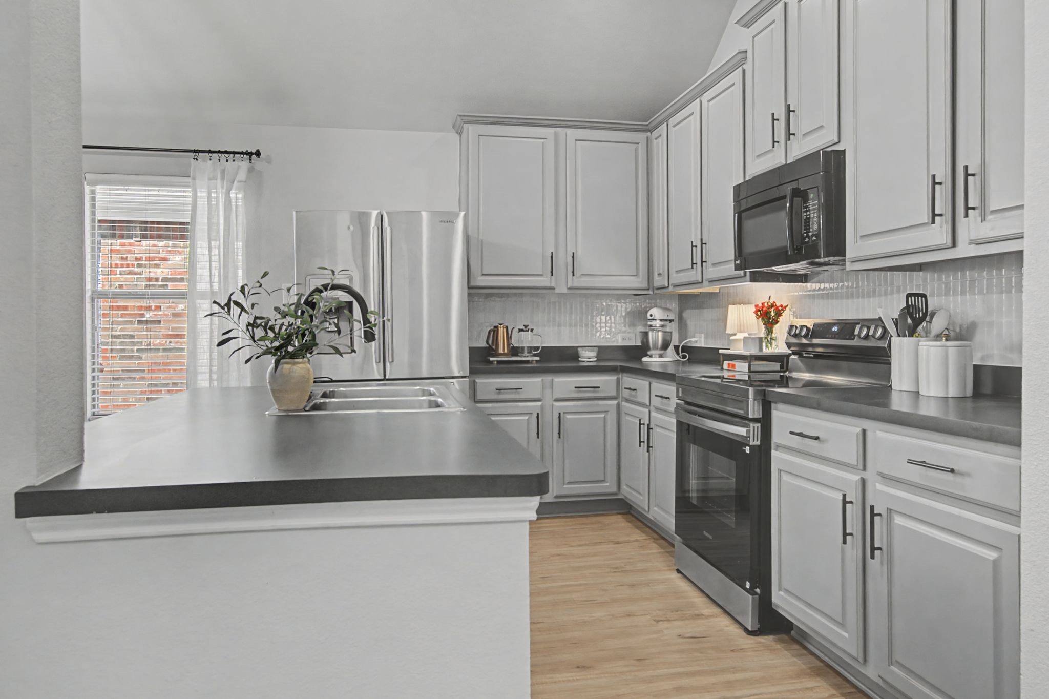 2749 Laurel Oak Drive