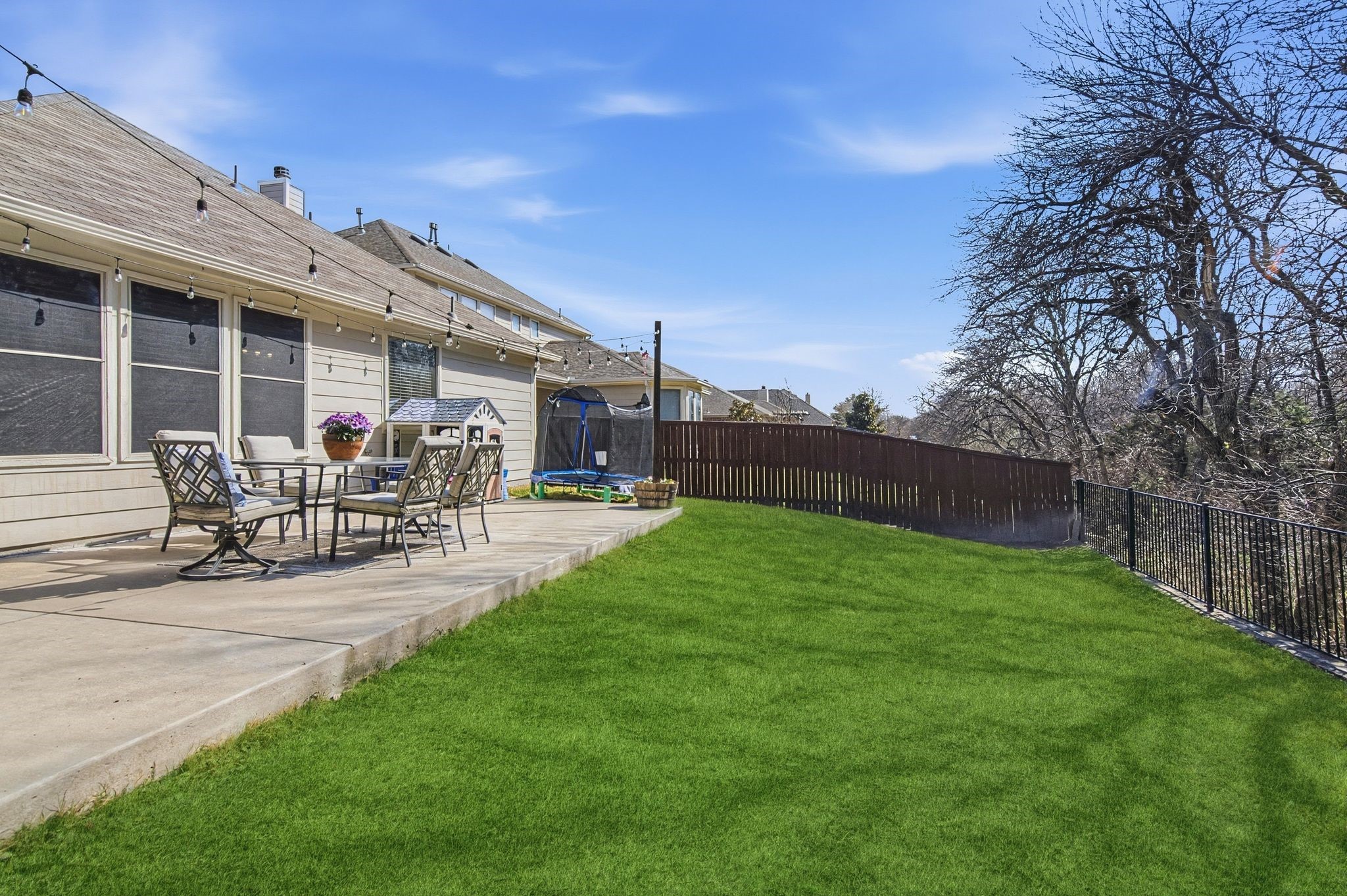 2749 Laurel Oak Drive