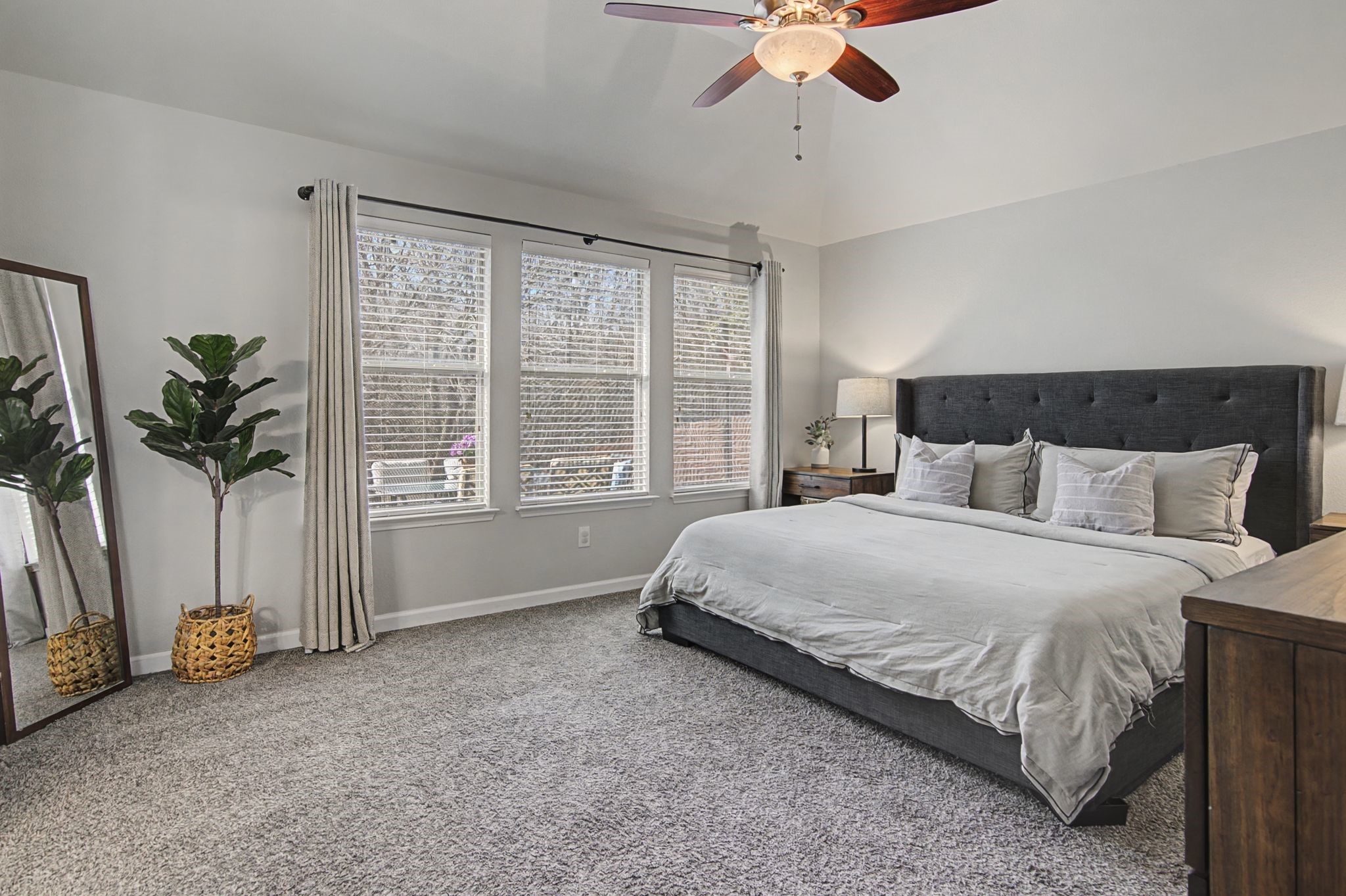 2749 Laurel Oak Drive