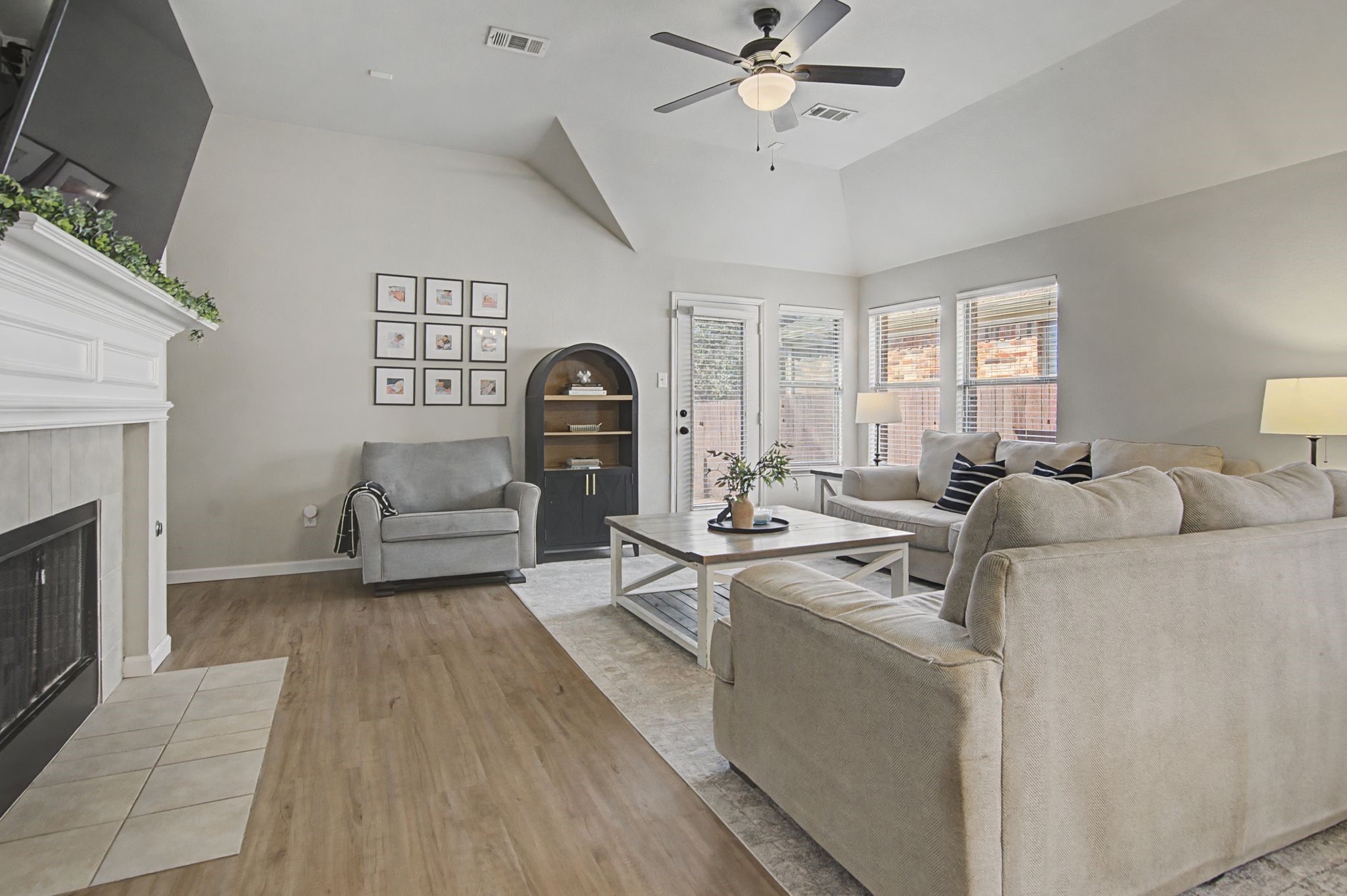 2749 Laurel Oak Drive
