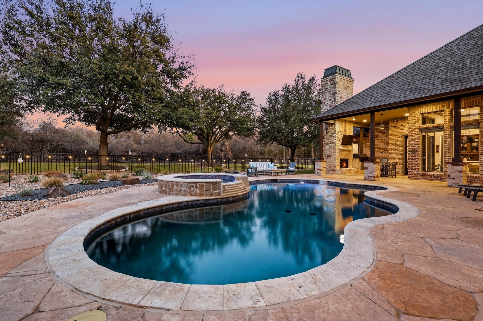 3800 Long Meadow Drive