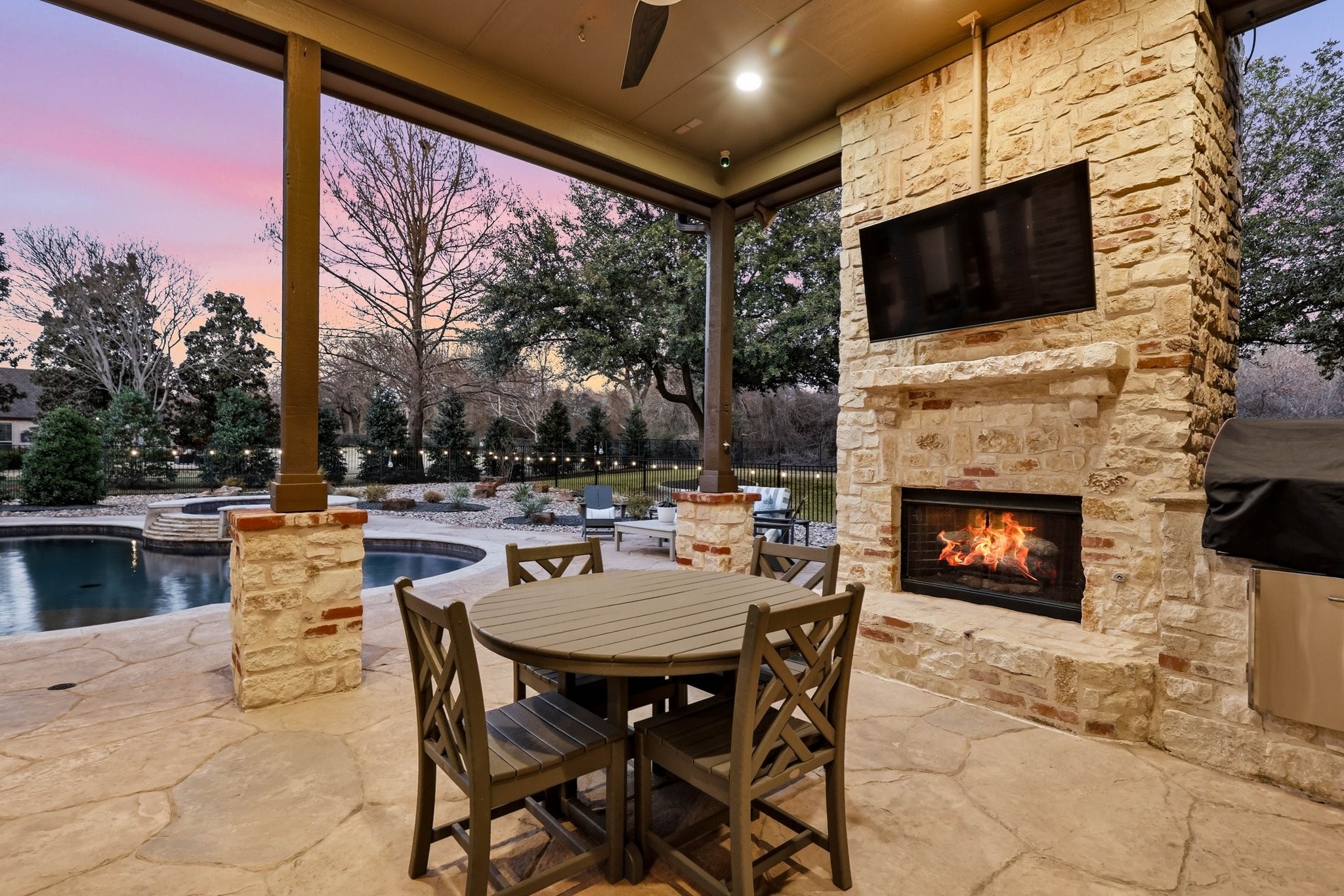 3800 Long Meadow Drive