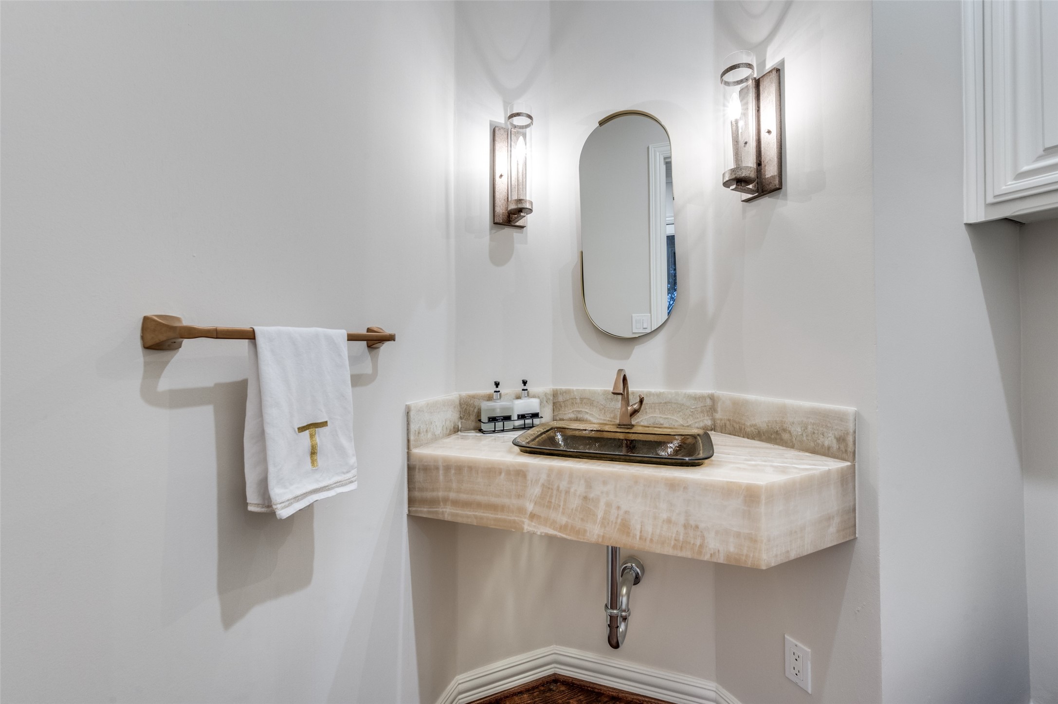 805 Huntington Court