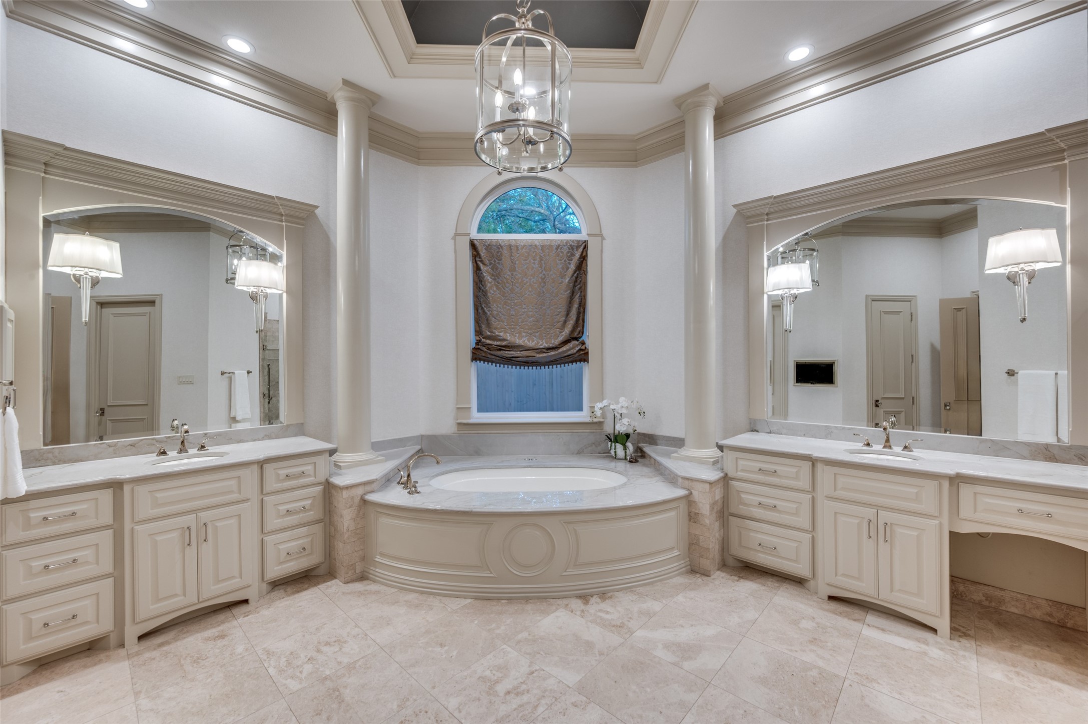 805 Huntington Court