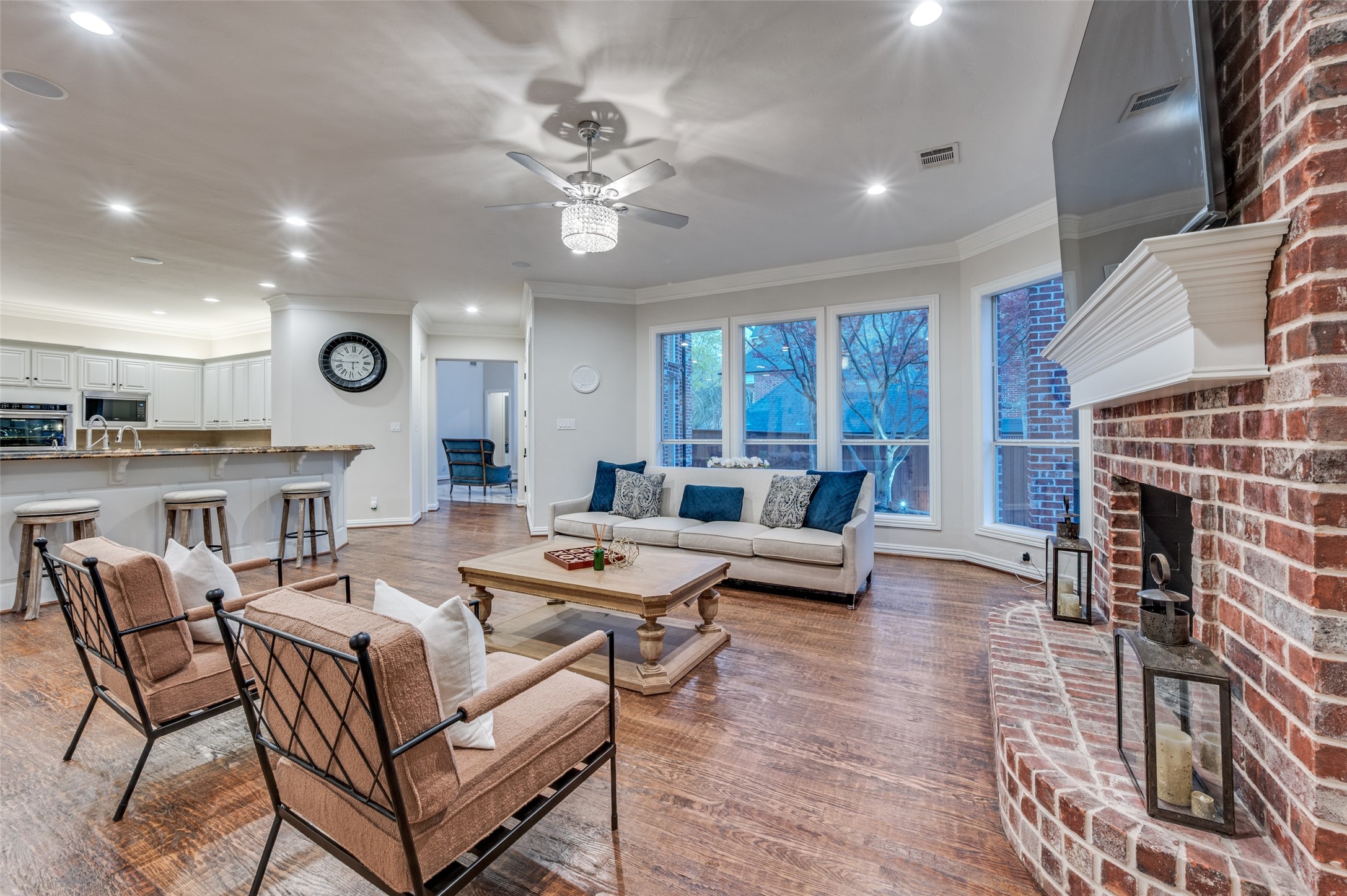 805 Huntington Court