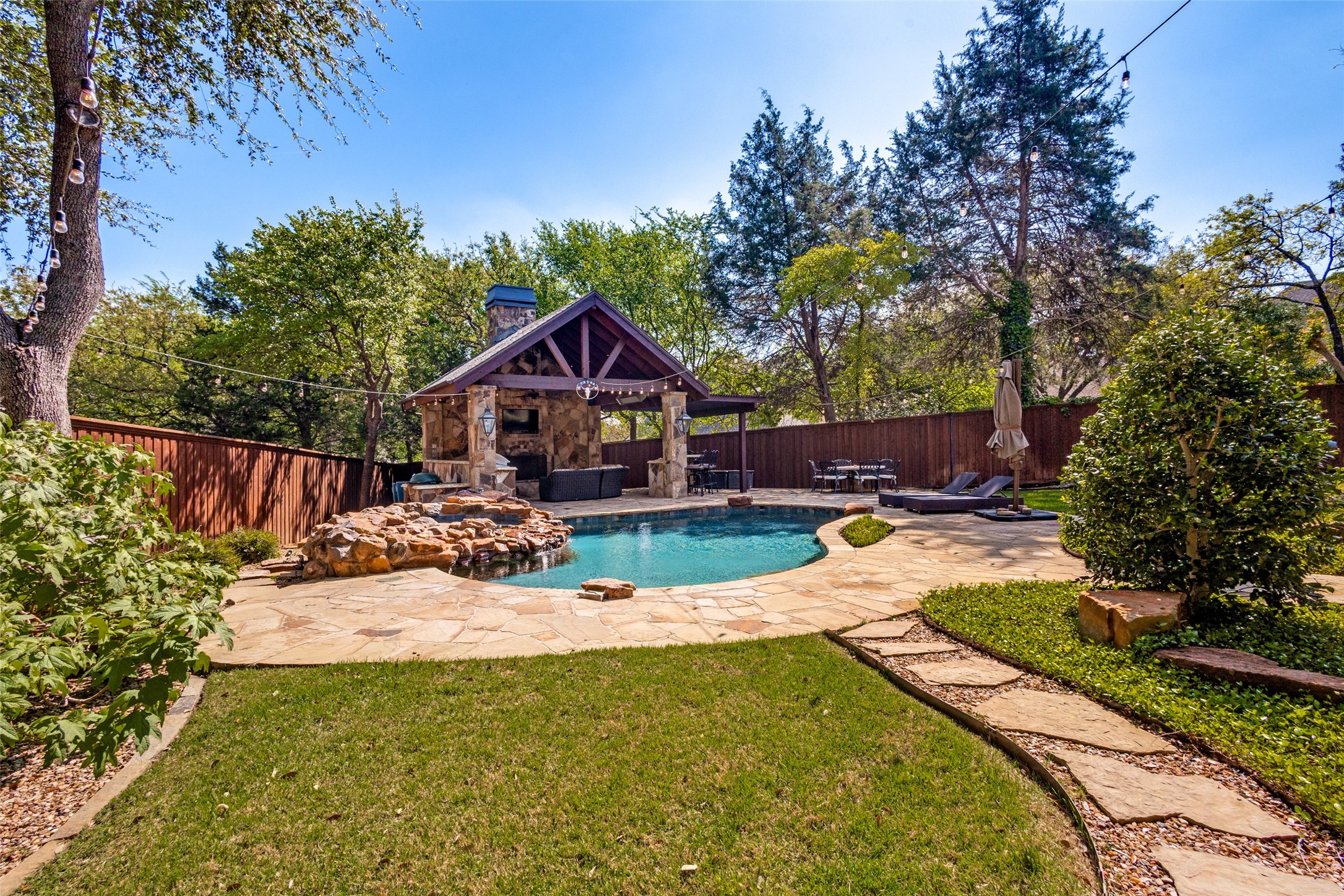 805 Huntington Court