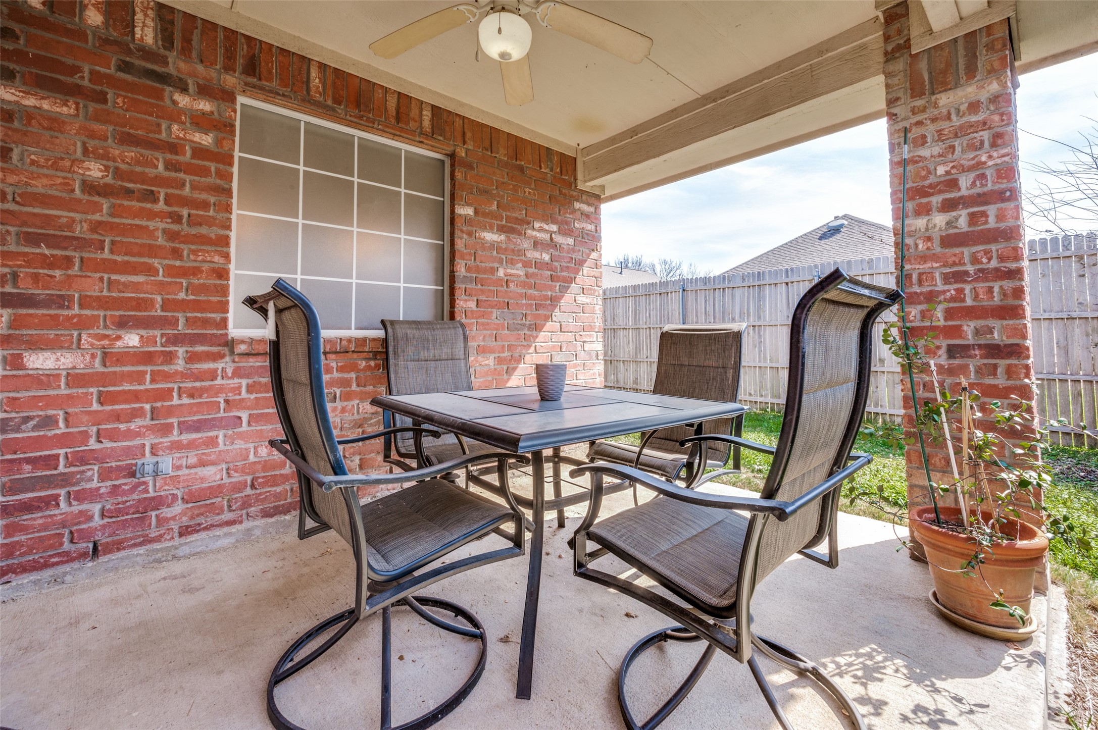 402 Horse Shoe Drive