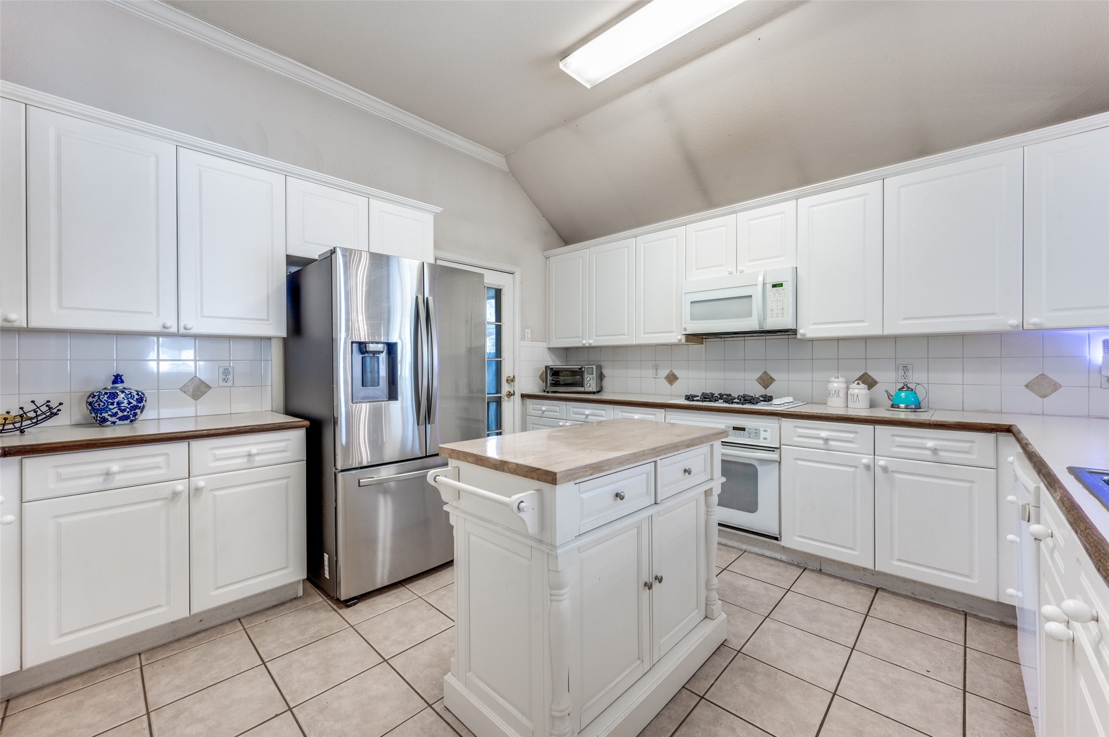 402 Horse Shoe Drive