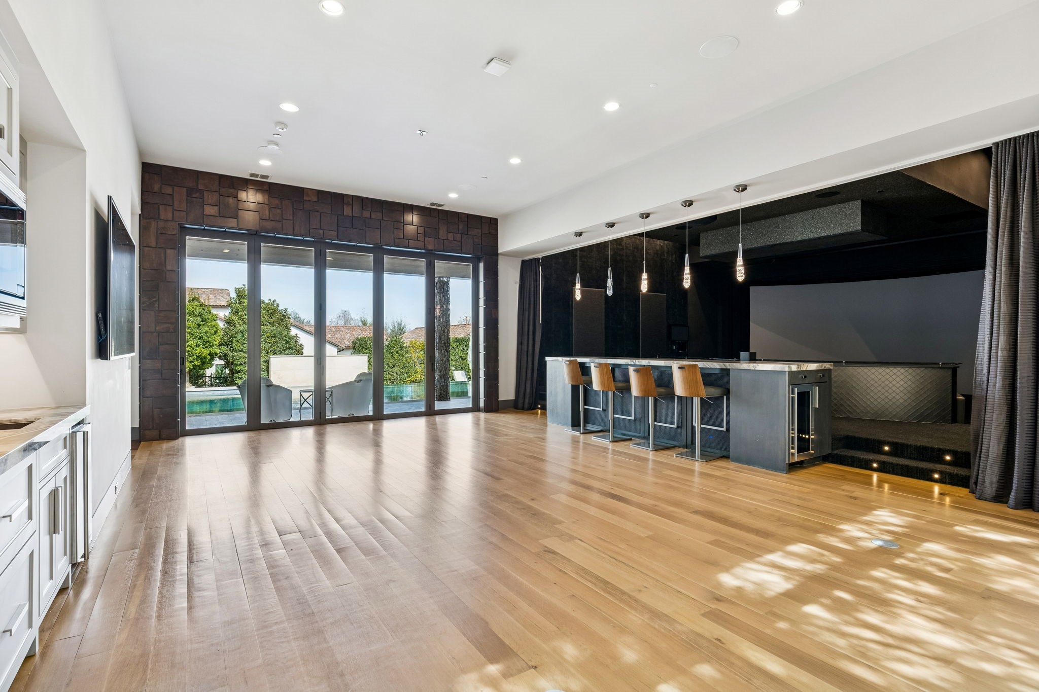 1408 Fountain Grass Court