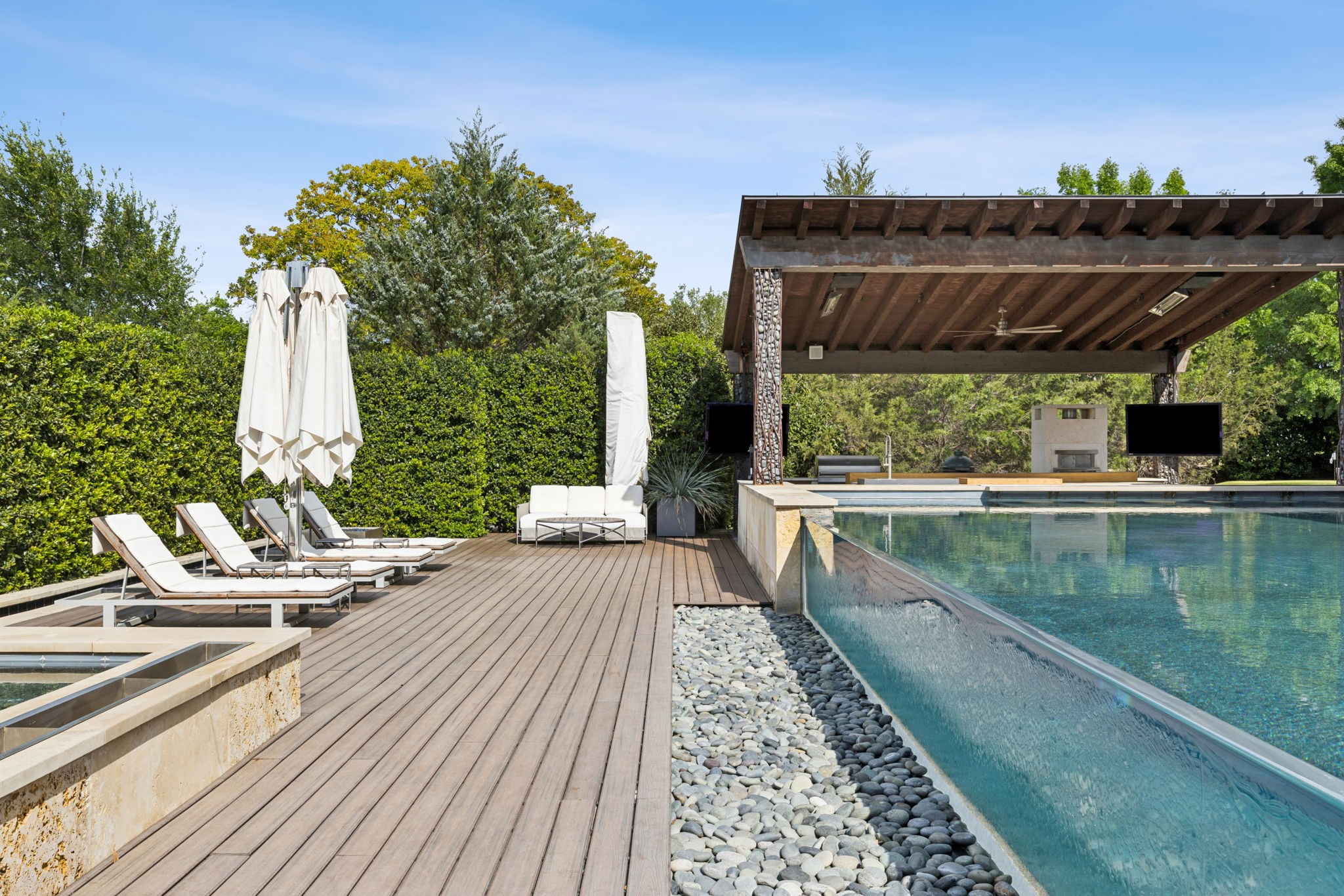 1408 Fountain Grass Court