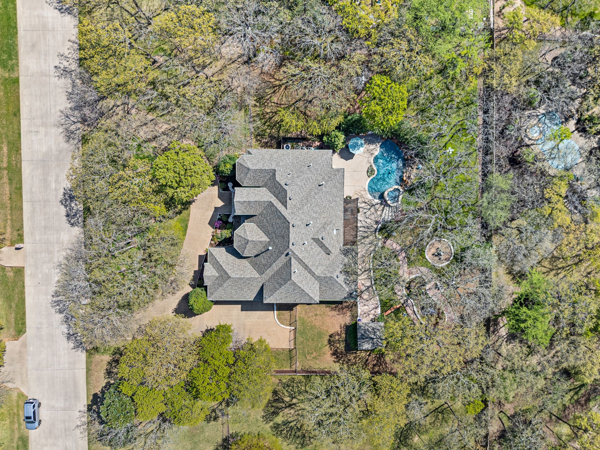 1920 Stonecastle Drive