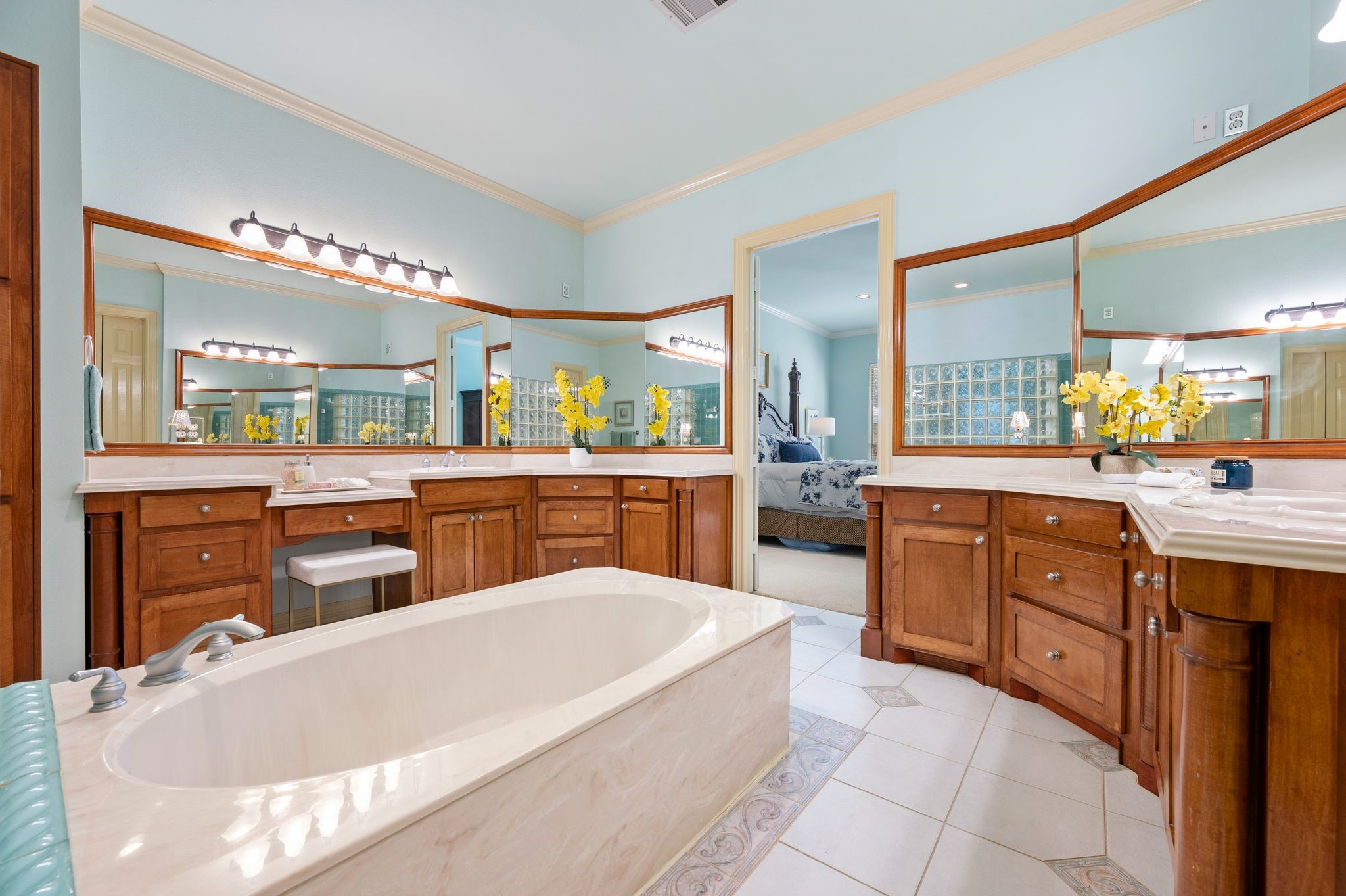 1920 Stonecastle Drive