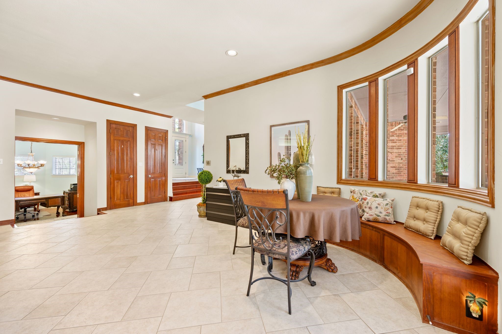 1920 Stonecastle Drive