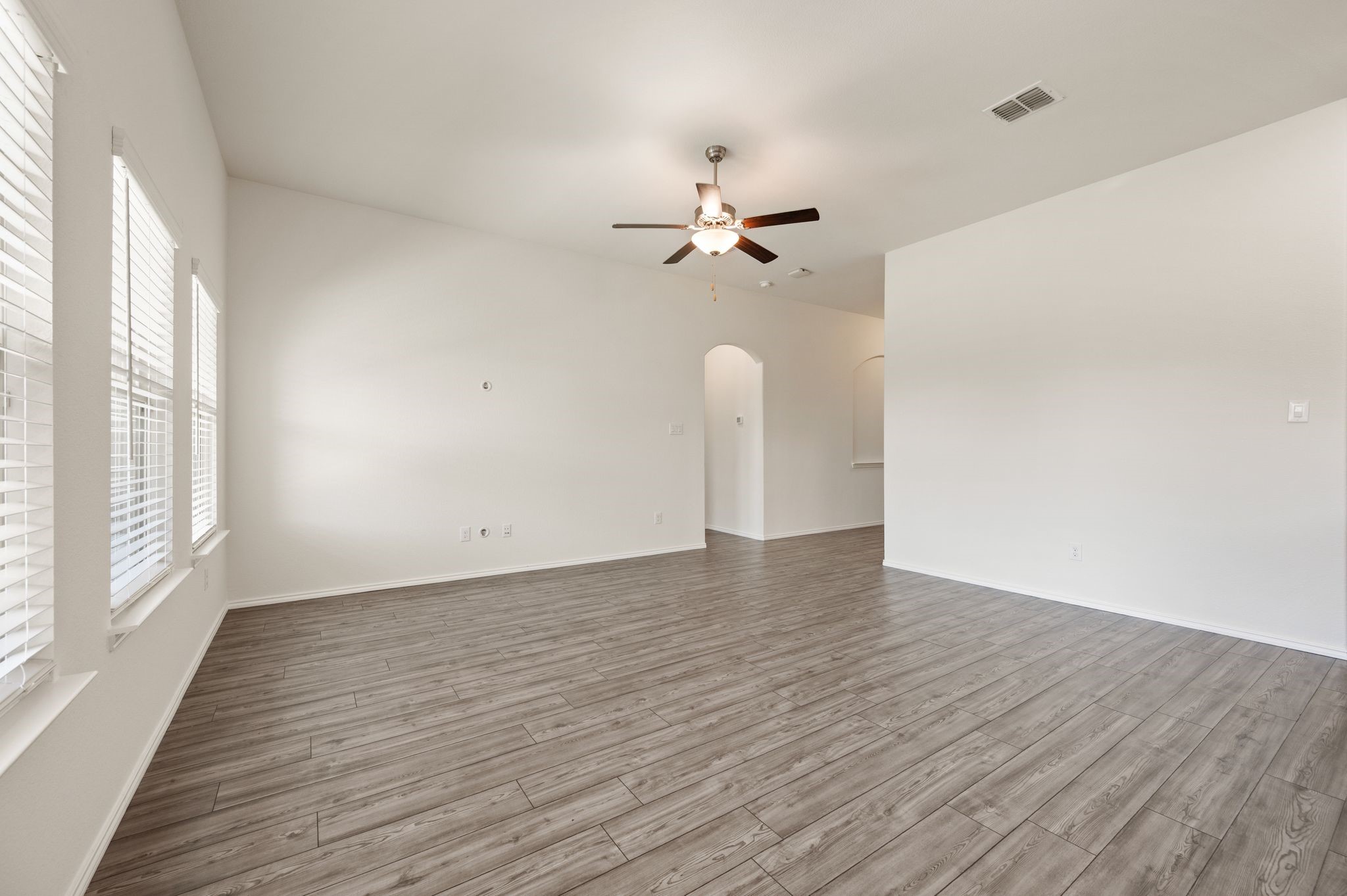 813 Amberwood Court