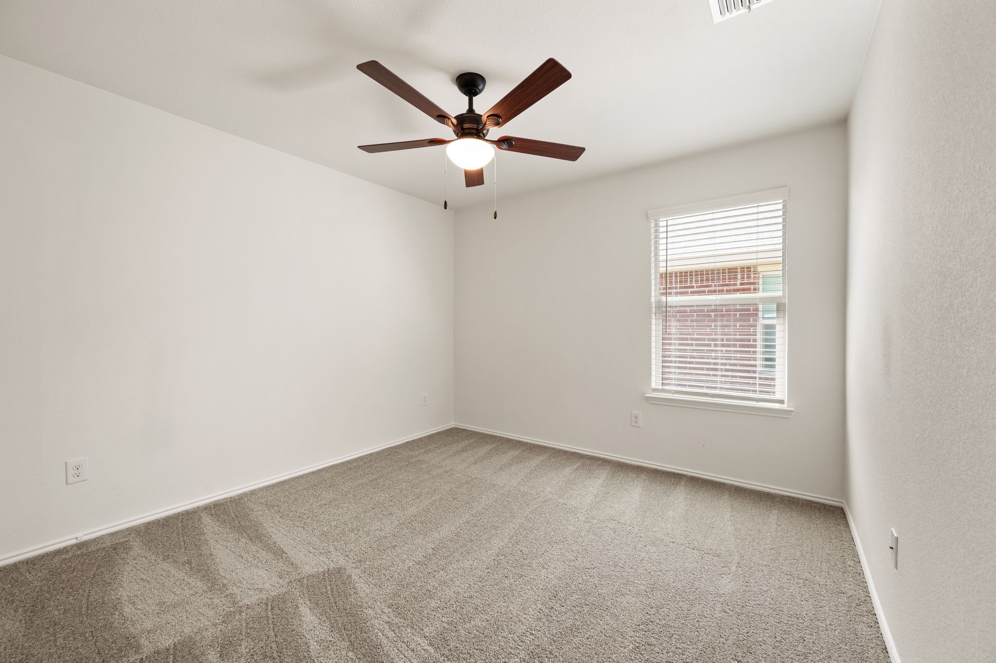 813 Amberwood Court