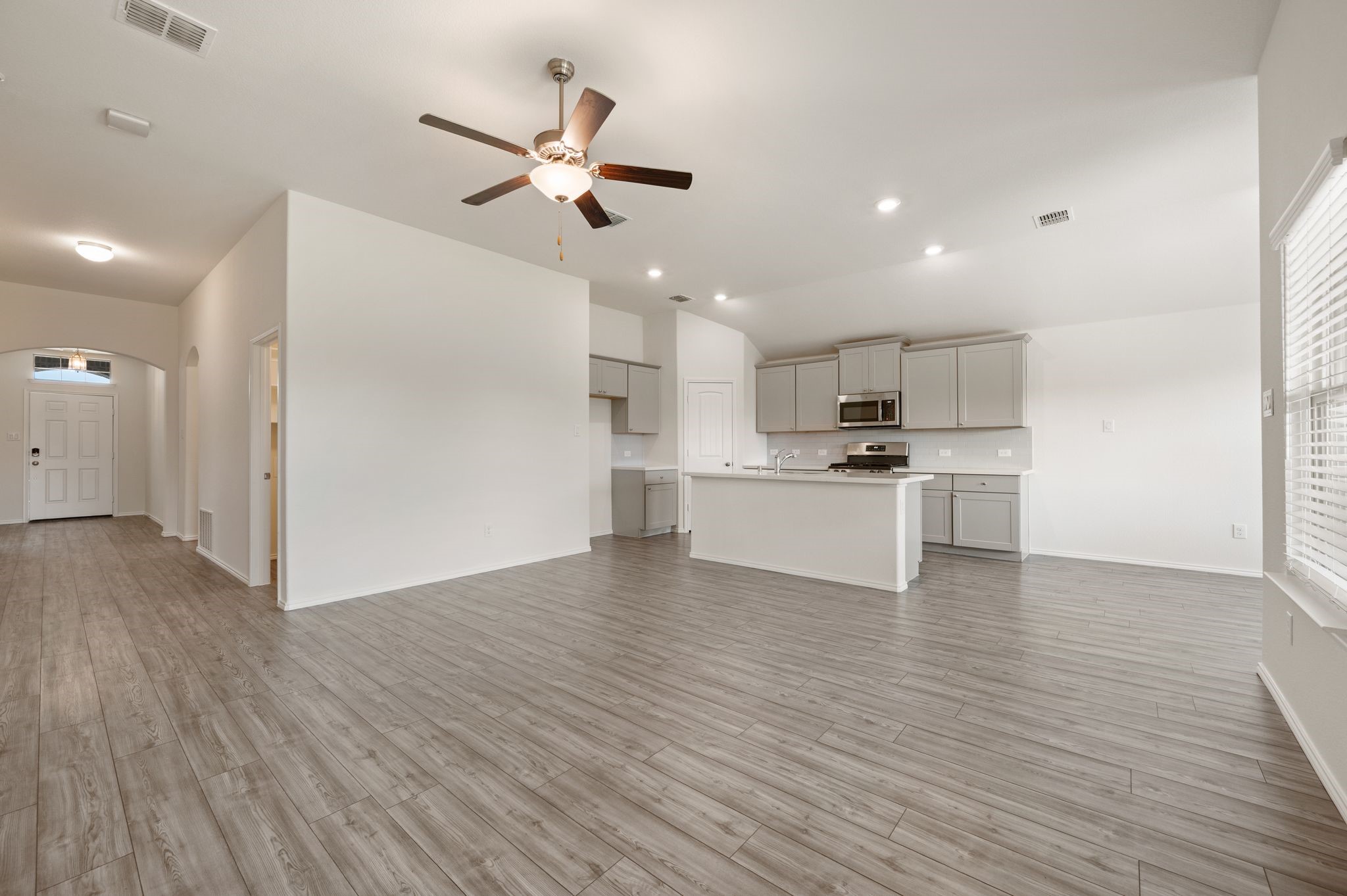 813 Amberwood Court