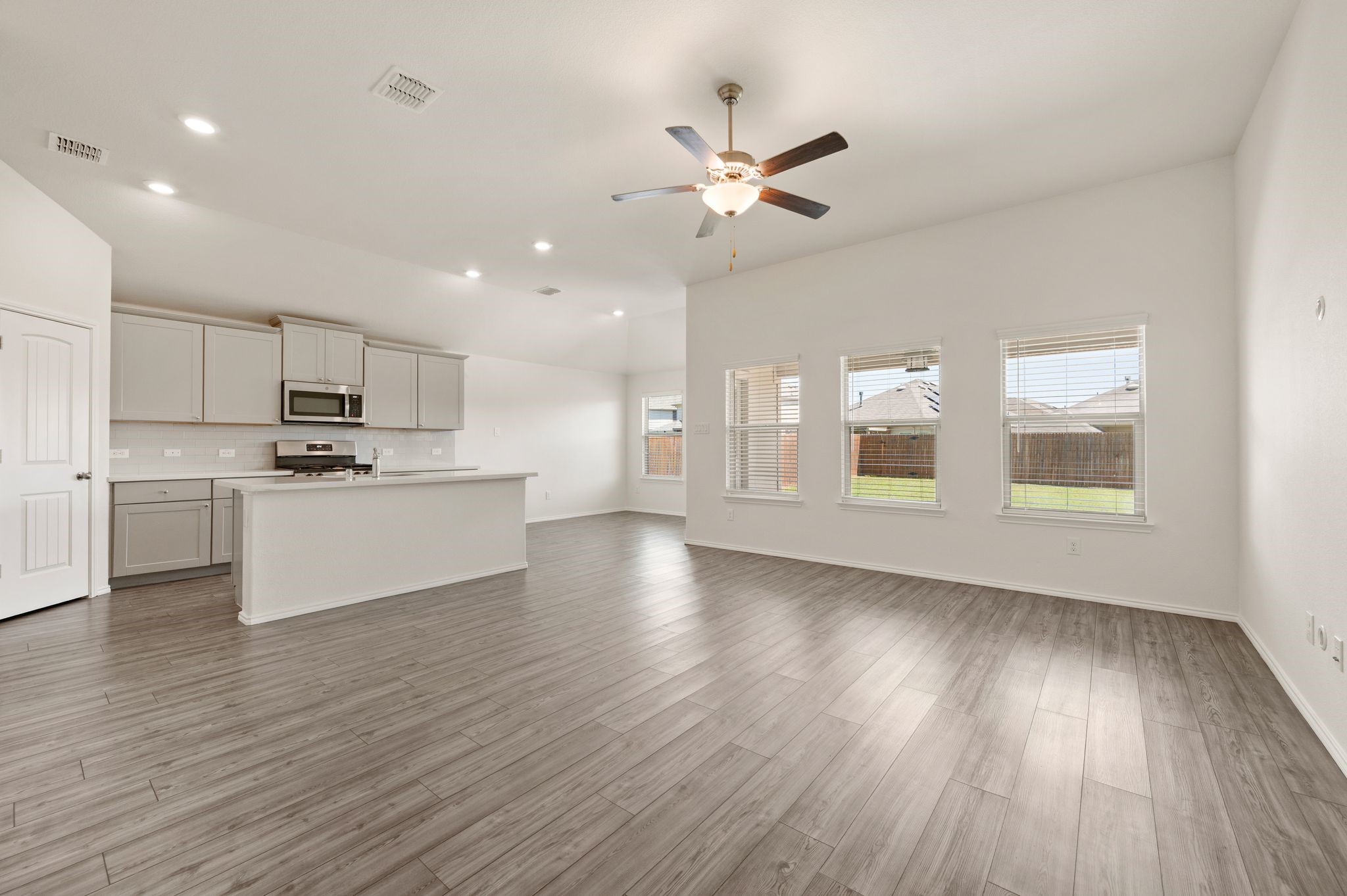 813 Amberwood Court