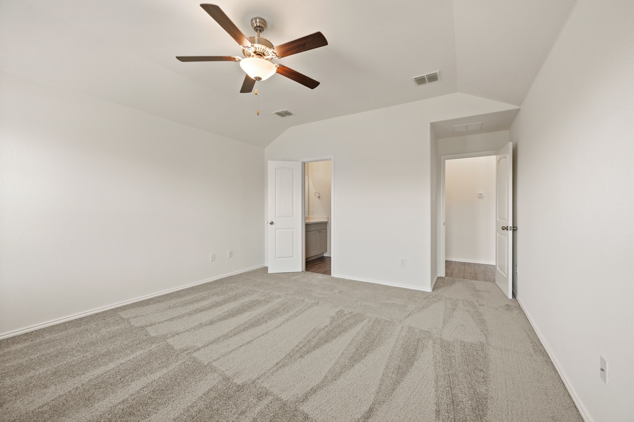 813 Amberwood Court