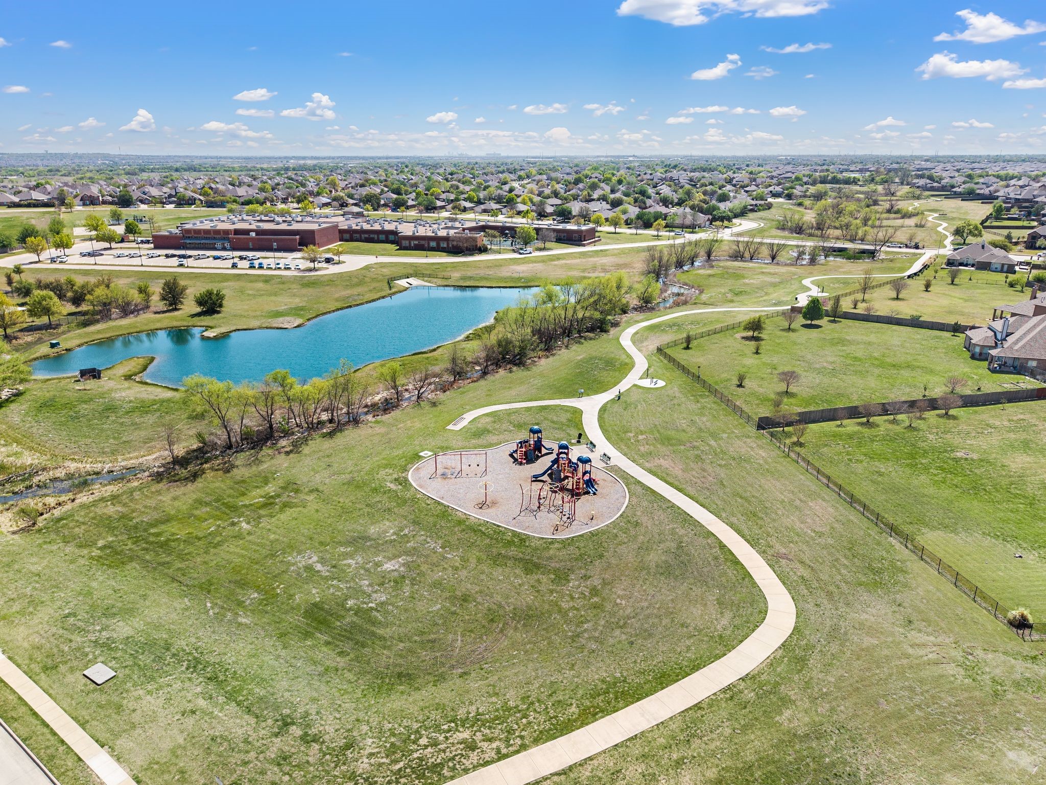 813 Amberwood Court