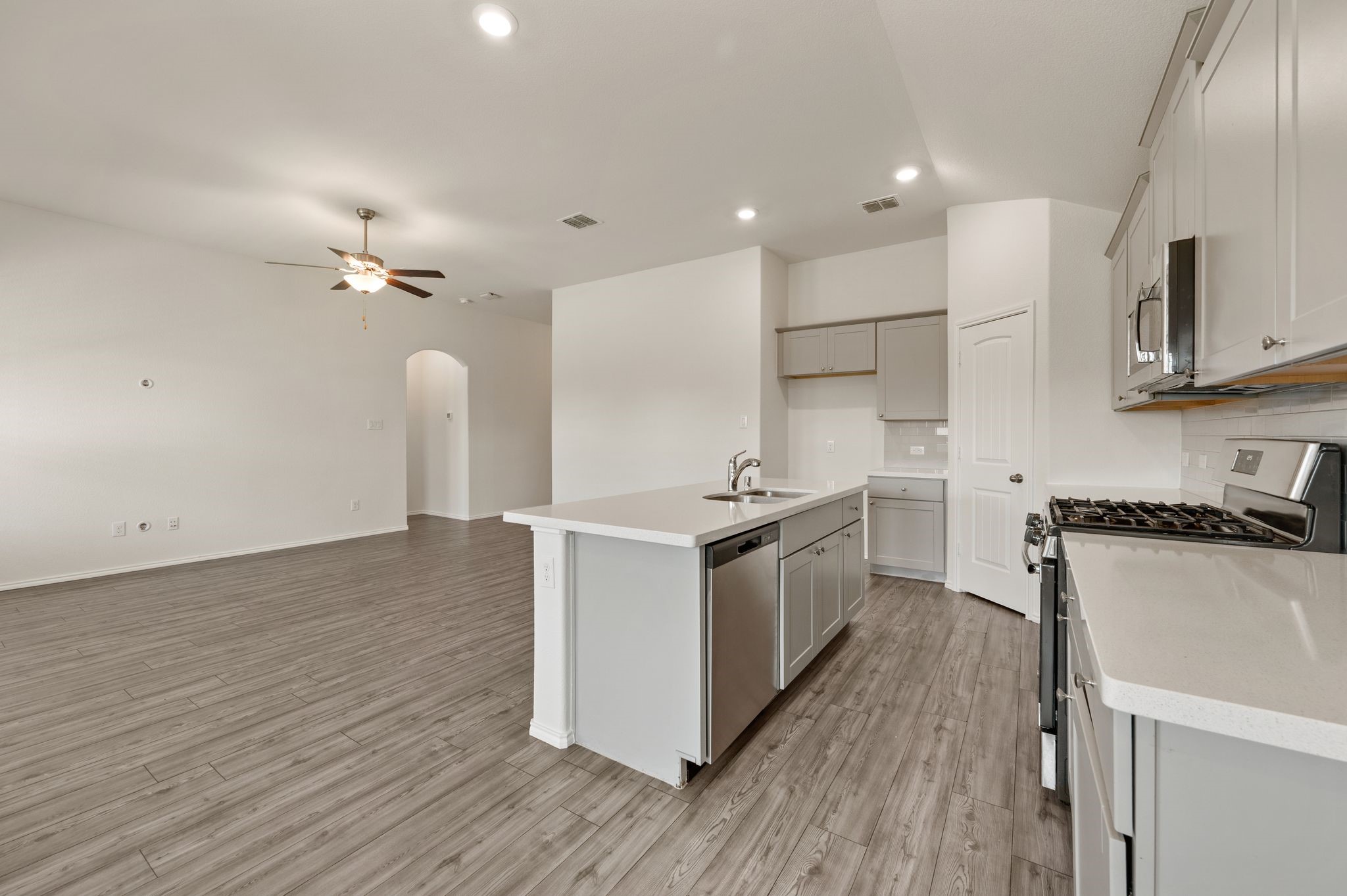 813 Amberwood Court