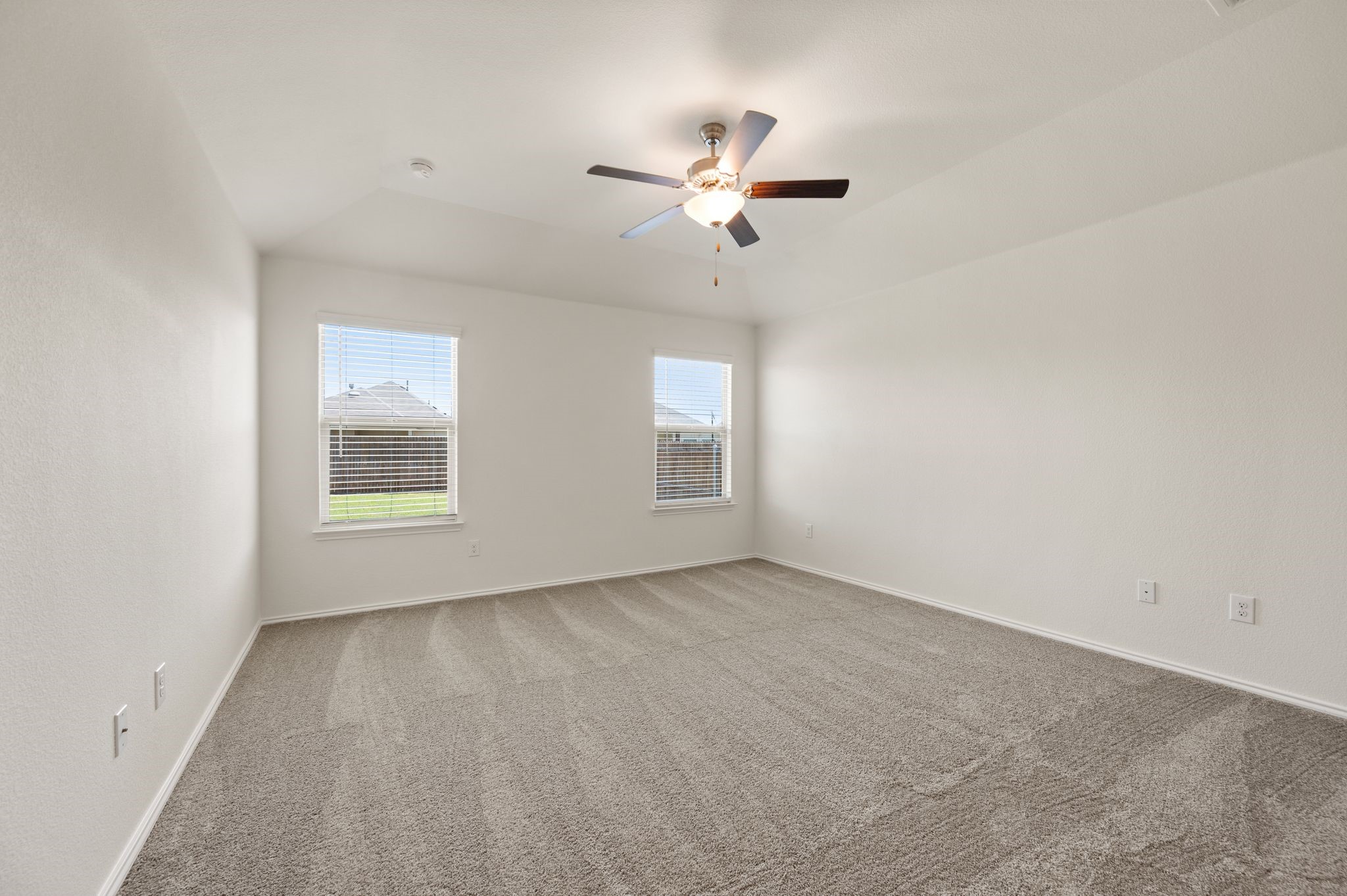 813 Amberwood Court