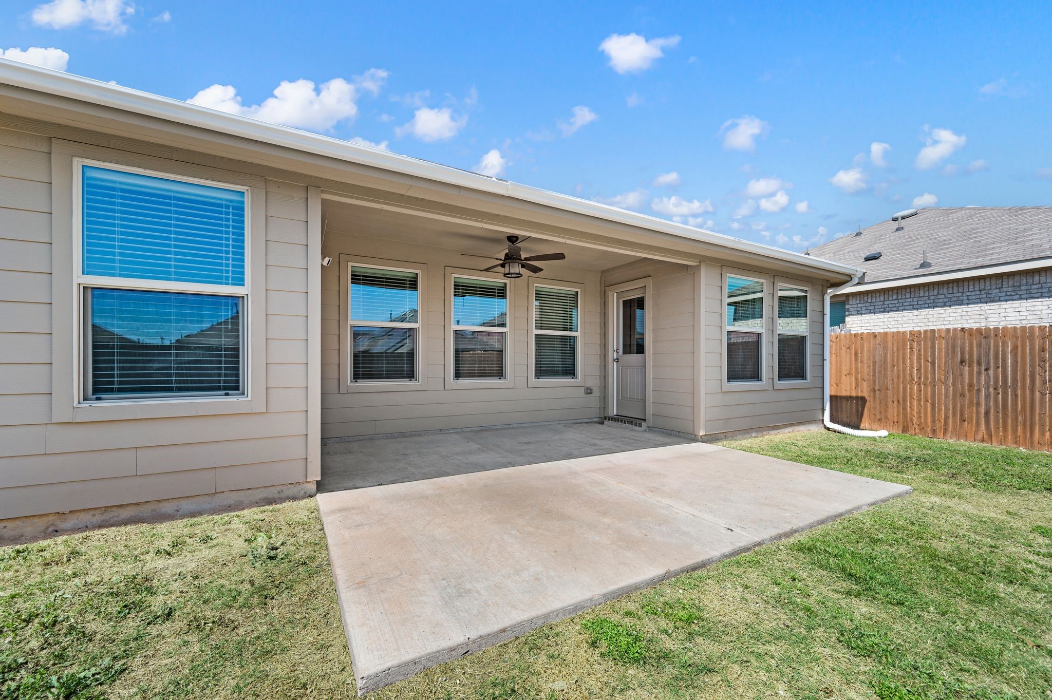 813 Amberwood Court
