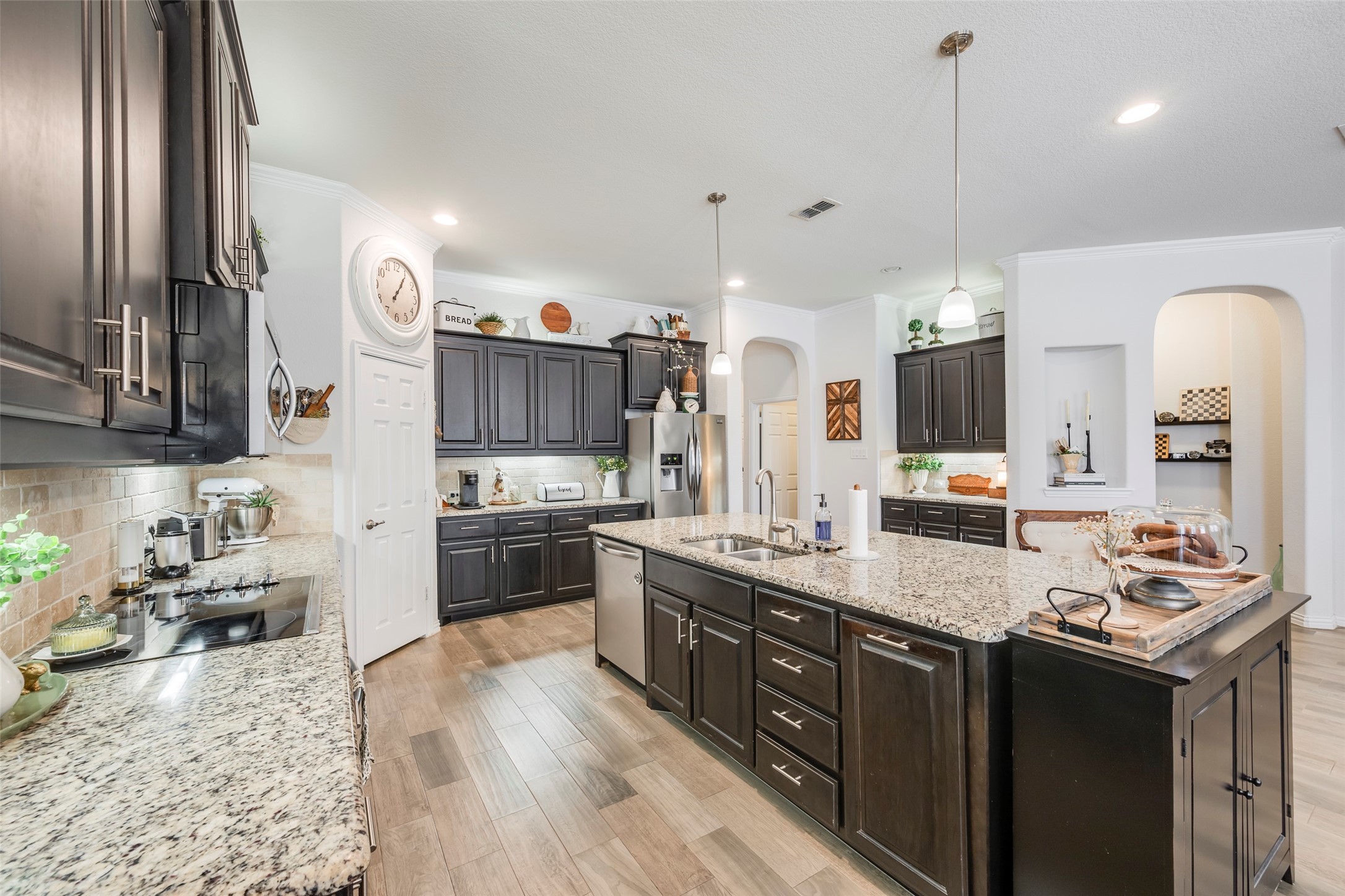 5825 Canyon Oaks Lane