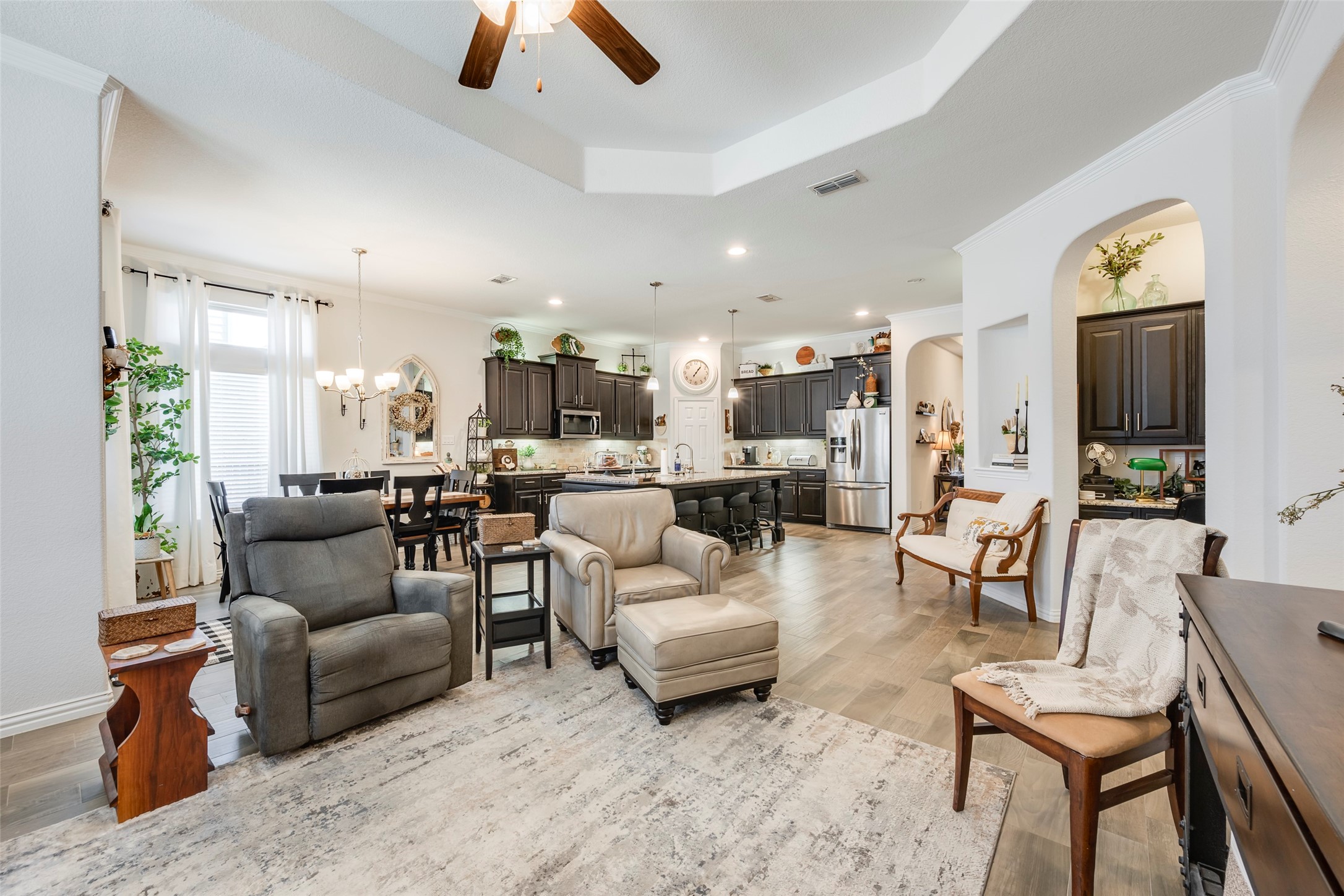5825 Canyon Oaks Lane