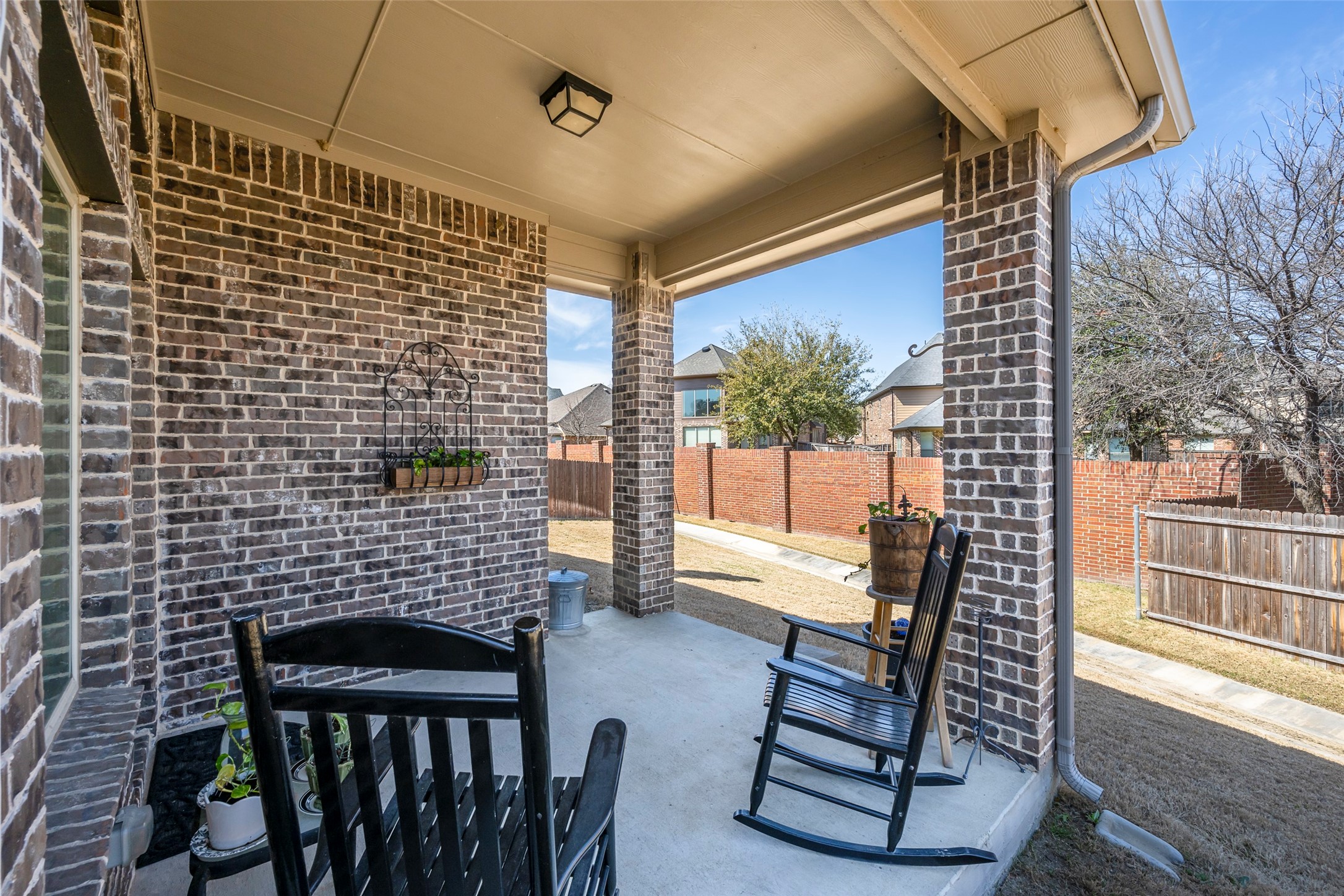 5825 Canyon Oaks Lane