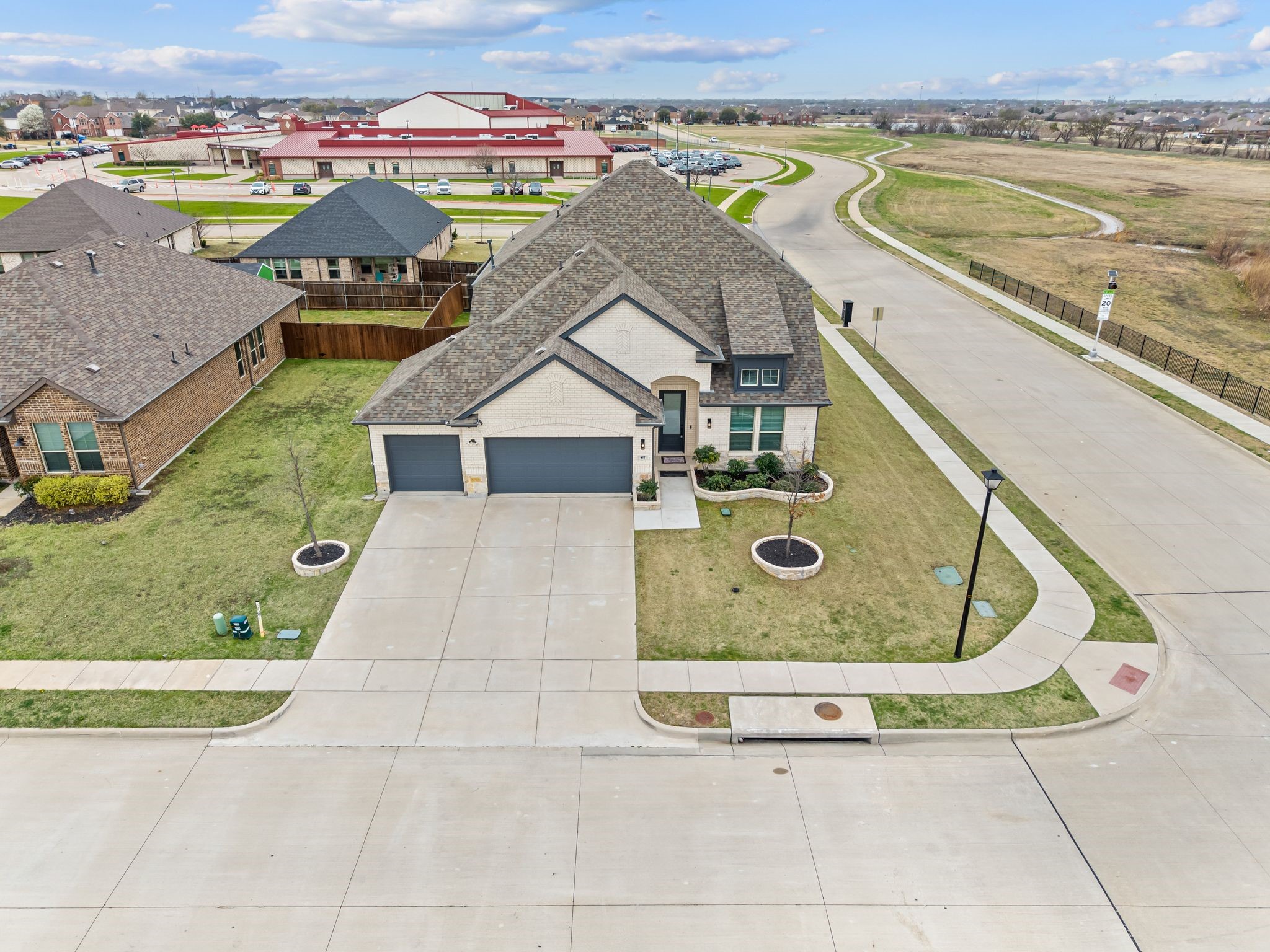 417 Ardsley Lane