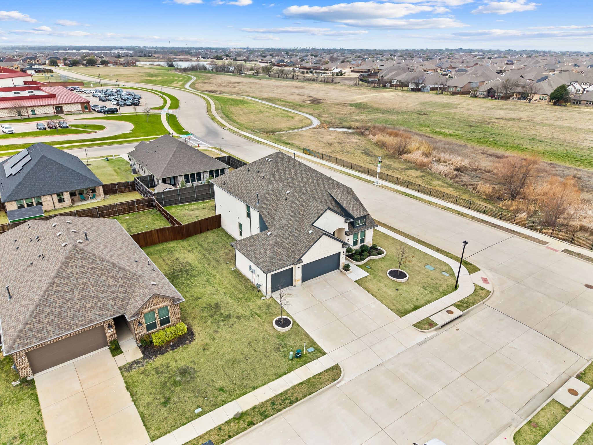417 Ardsley Lane