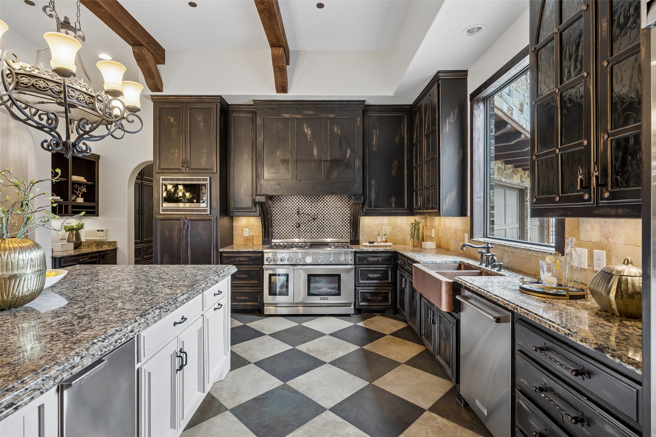 1508 Glenmeade Court