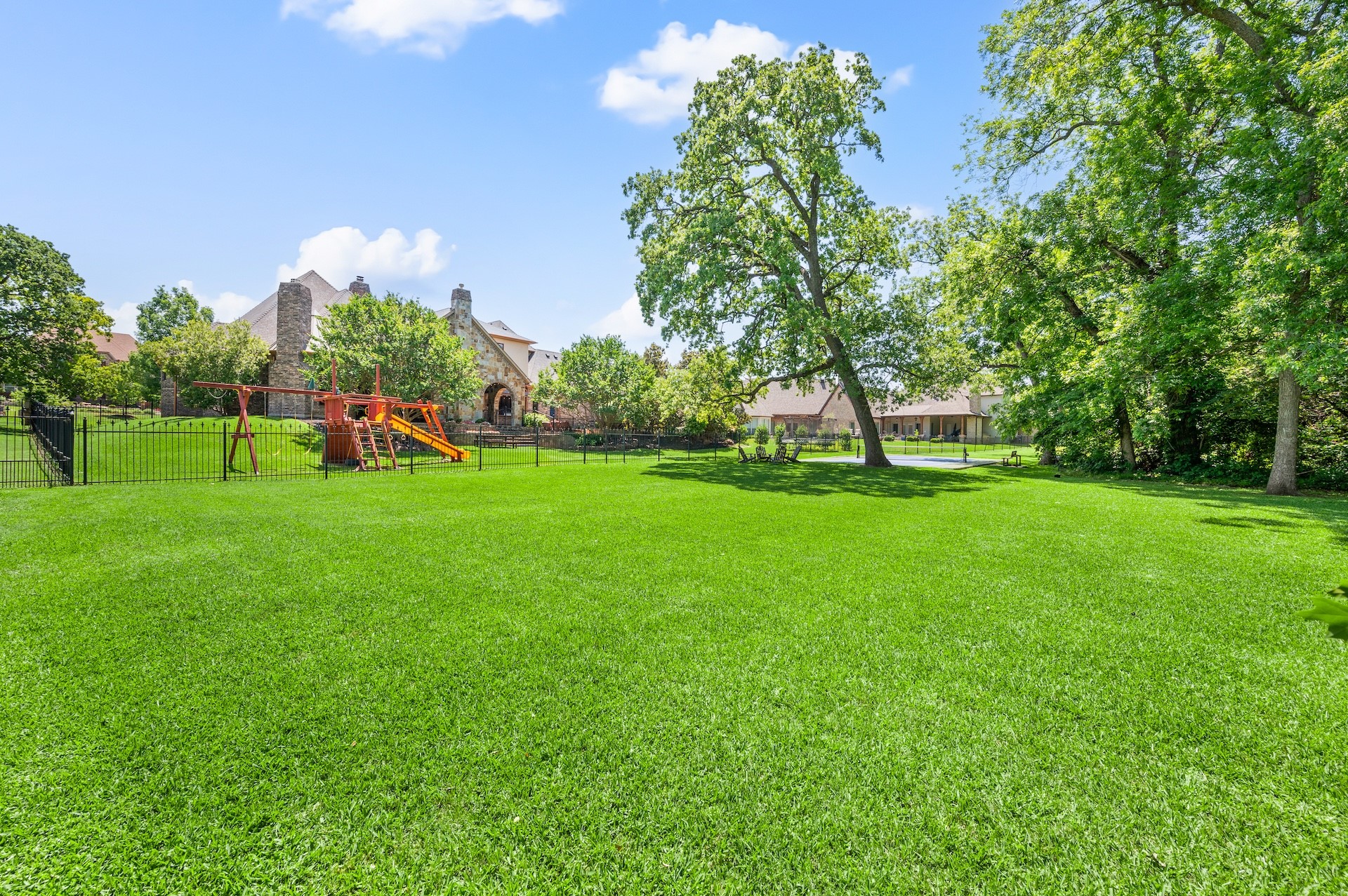 1508 Glenmeade Court