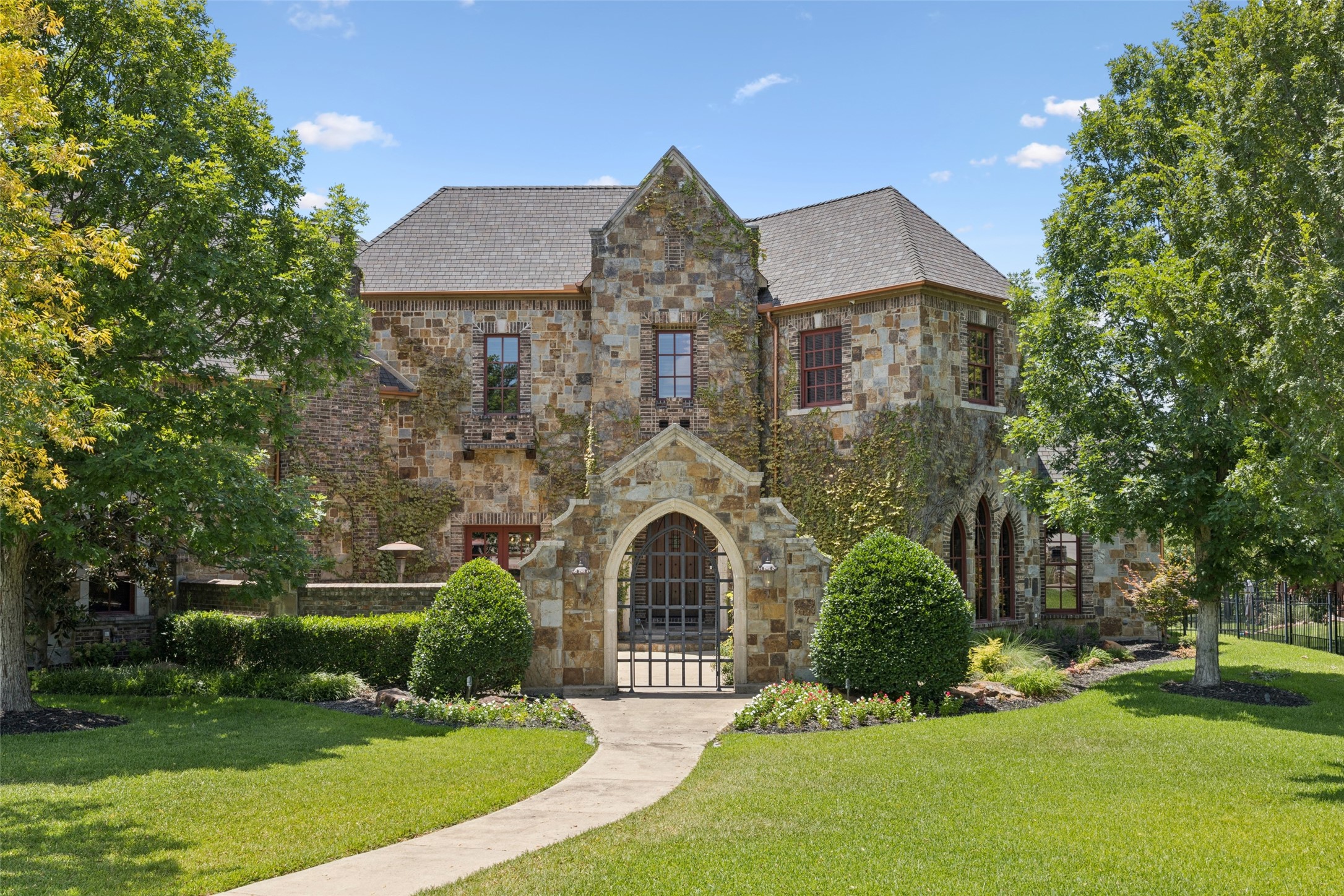 1508 Glenmeade Court