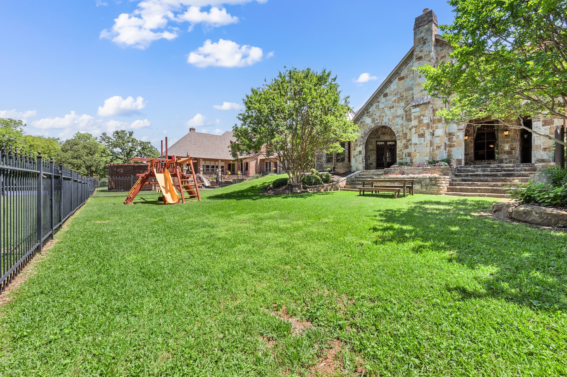 1508 Glenmeade Court